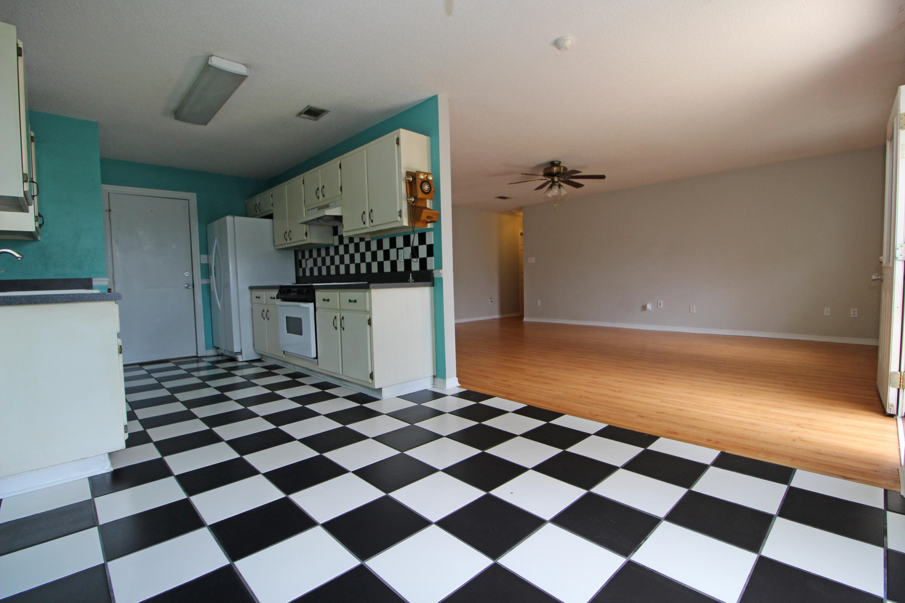 MILLS LANDING - Residential