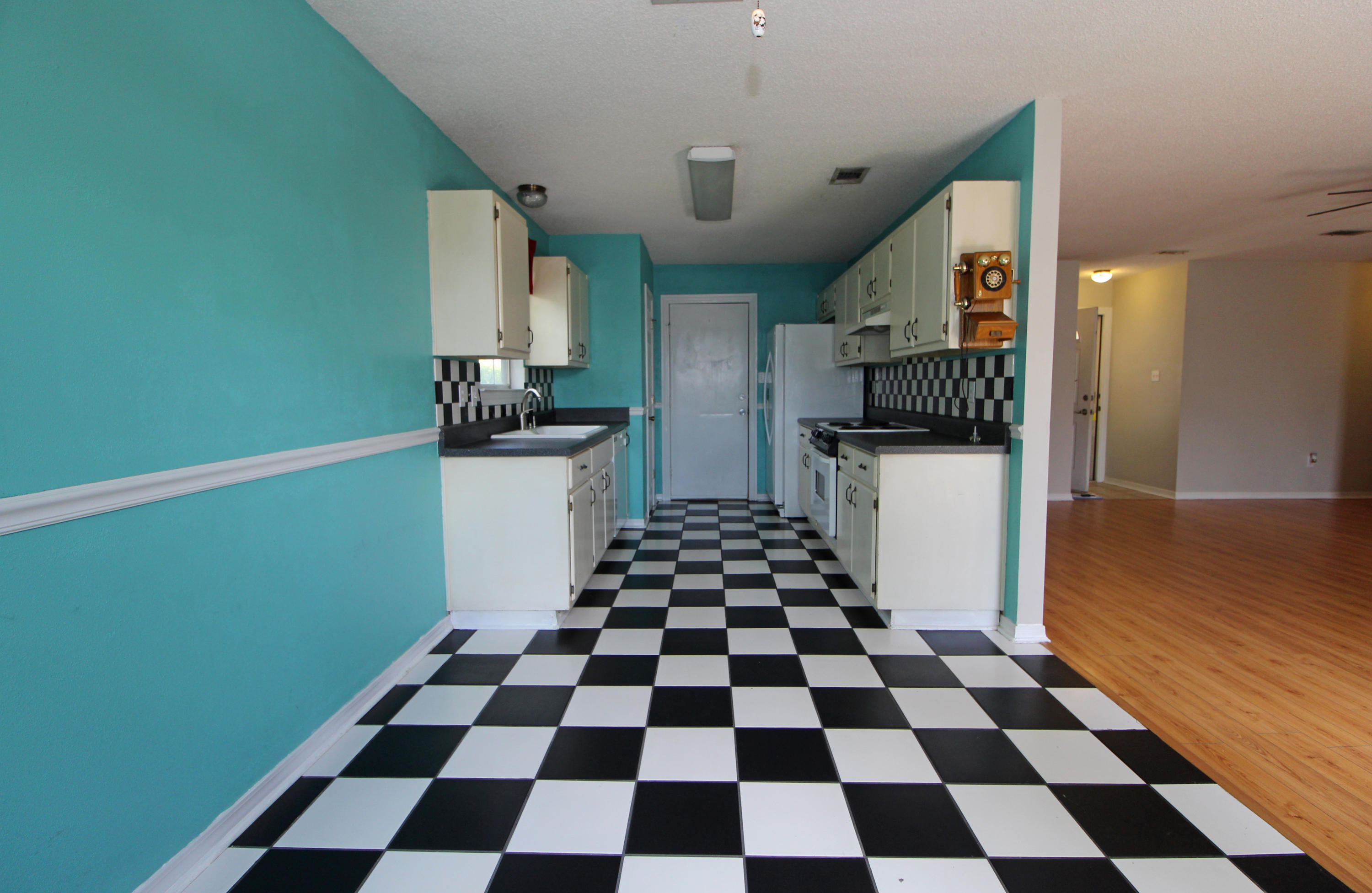 MILLS LANDING - Residential