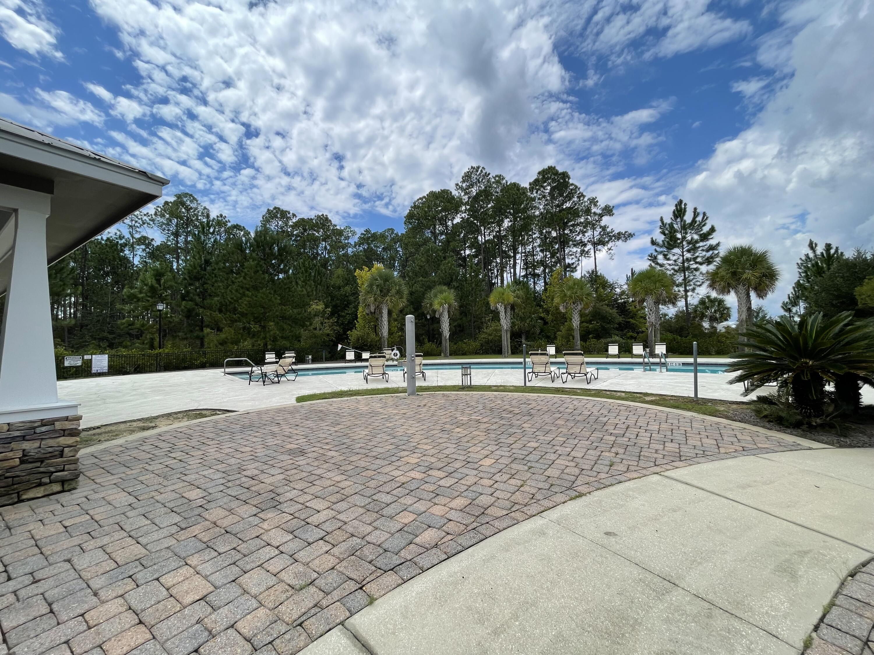VERANDAS AT FREEPORT - Residential