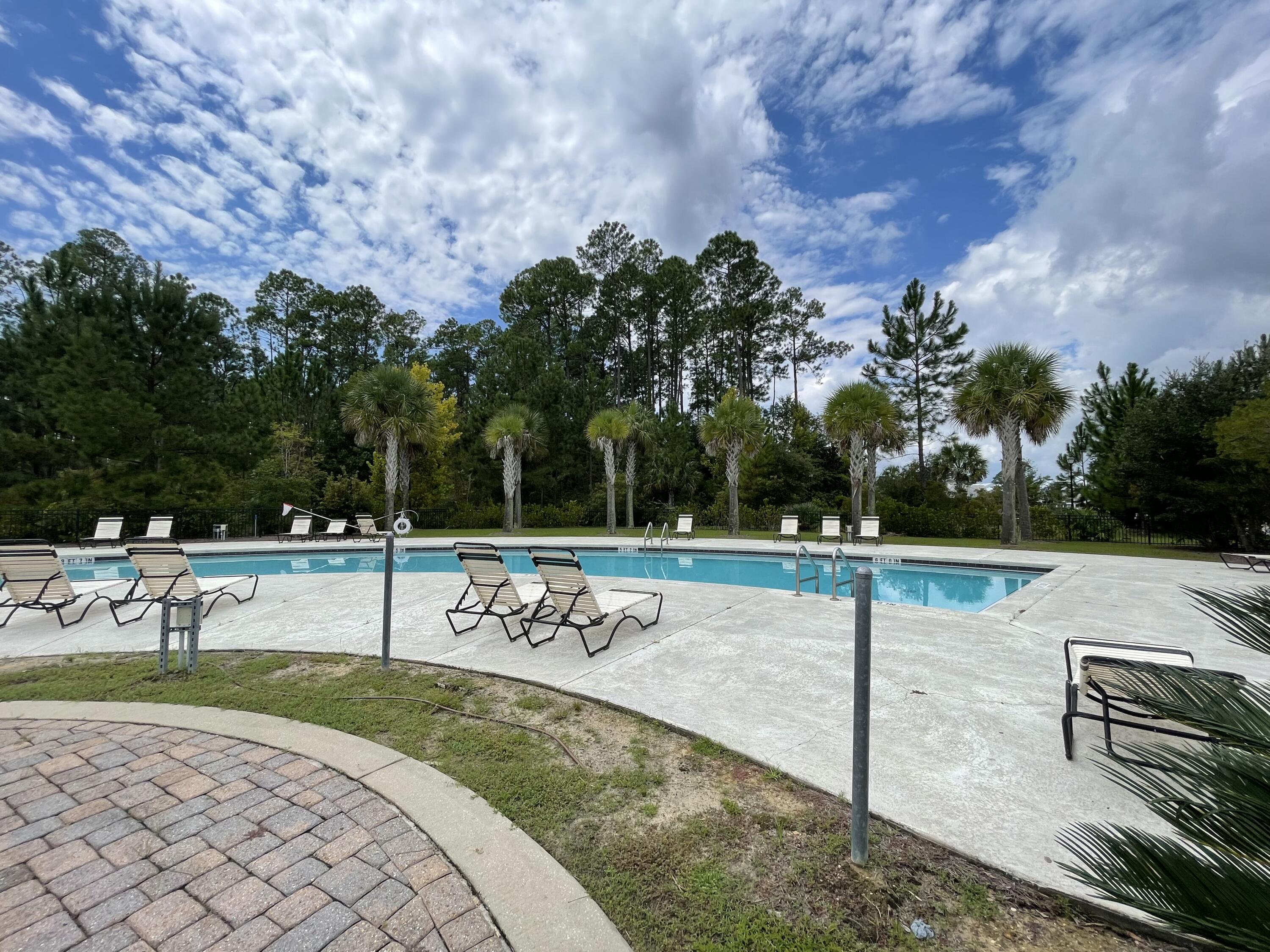 VERANDAS AT FREEPORT - Residential