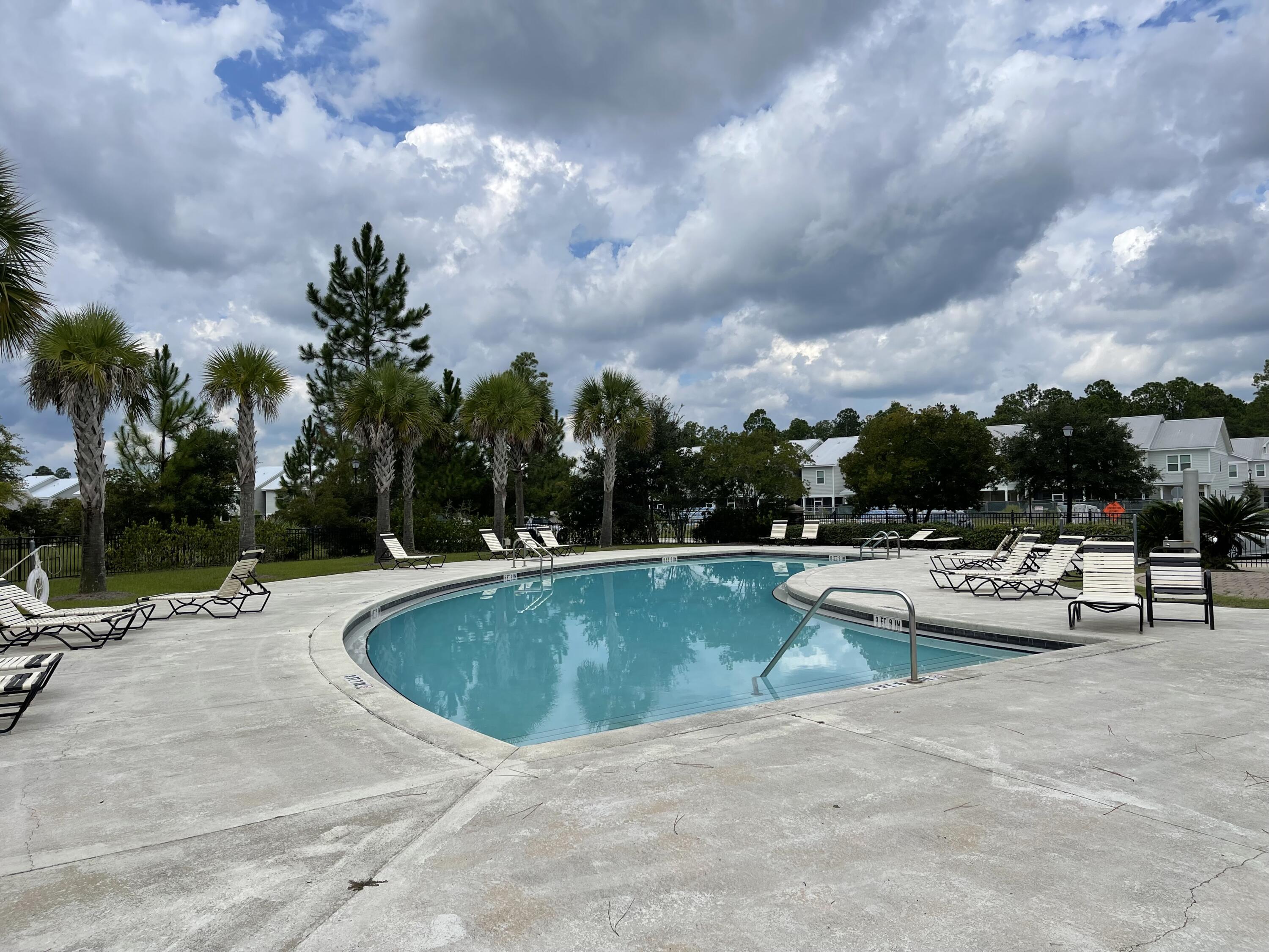VERANDAS AT FREEPORT - Residential