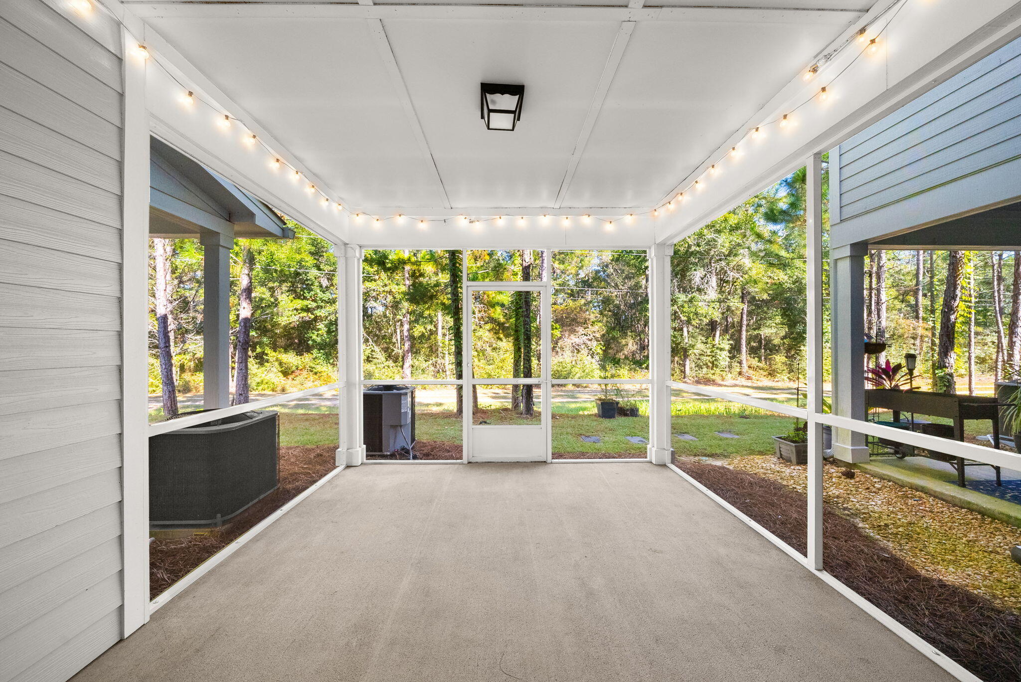 VERANDAS AT FREEPORT - Residential Lease