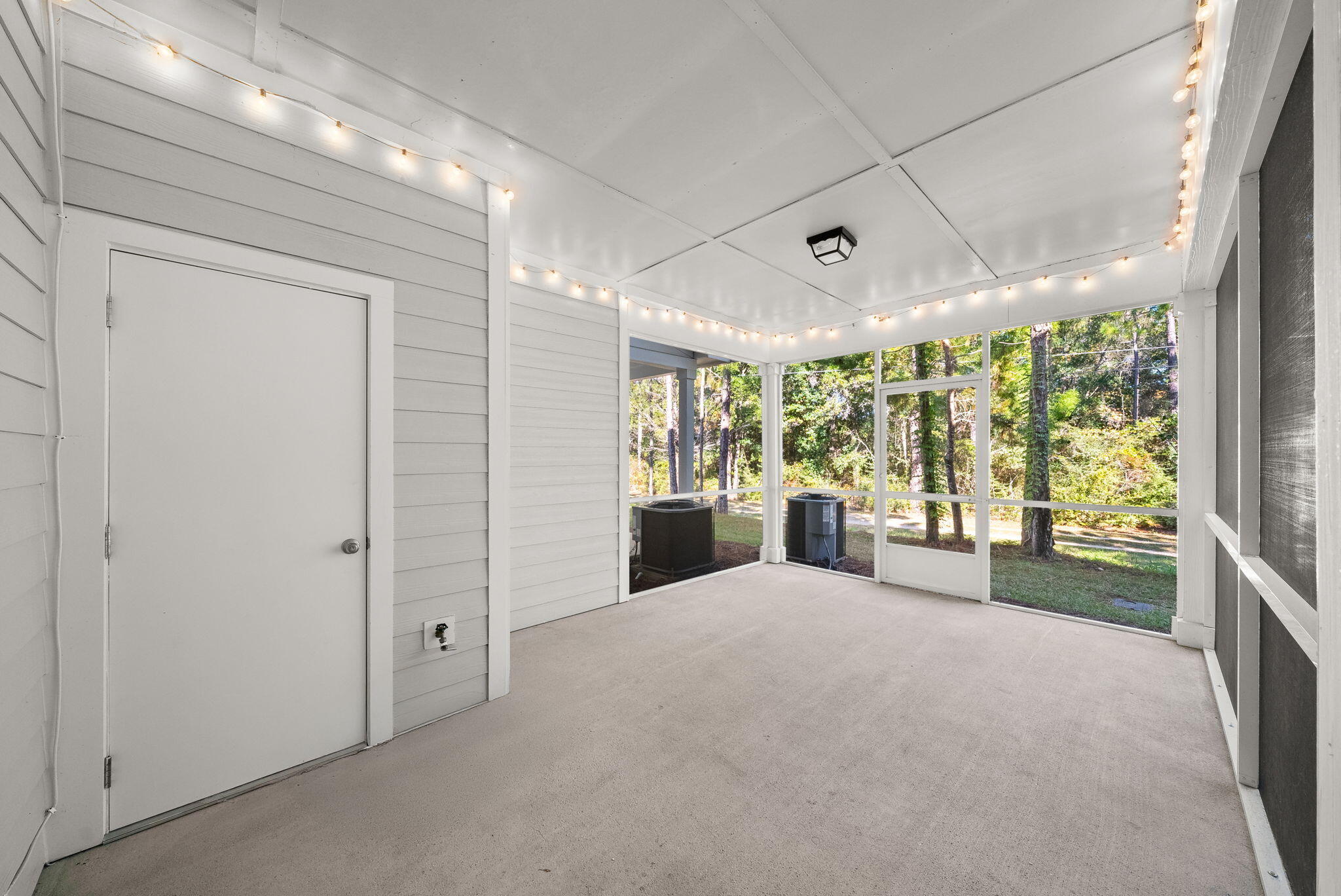 VERANDAS AT FREEPORT - Residential Lease