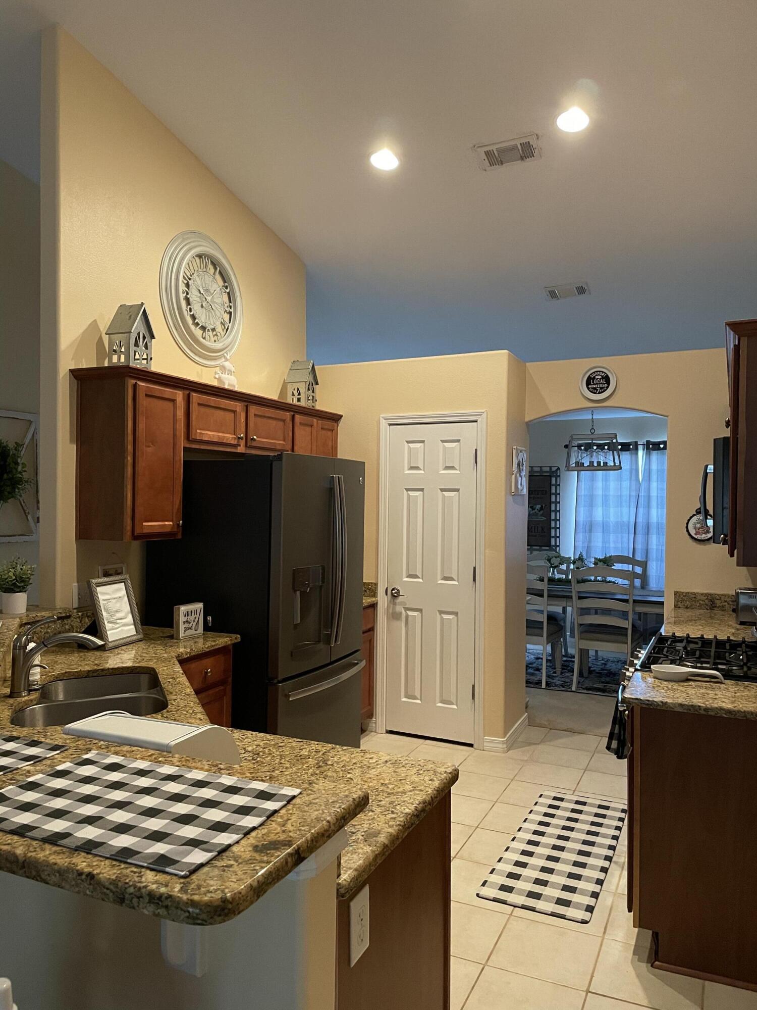 MAGNOLIA LAKE ESTATES PH 2 - Residential