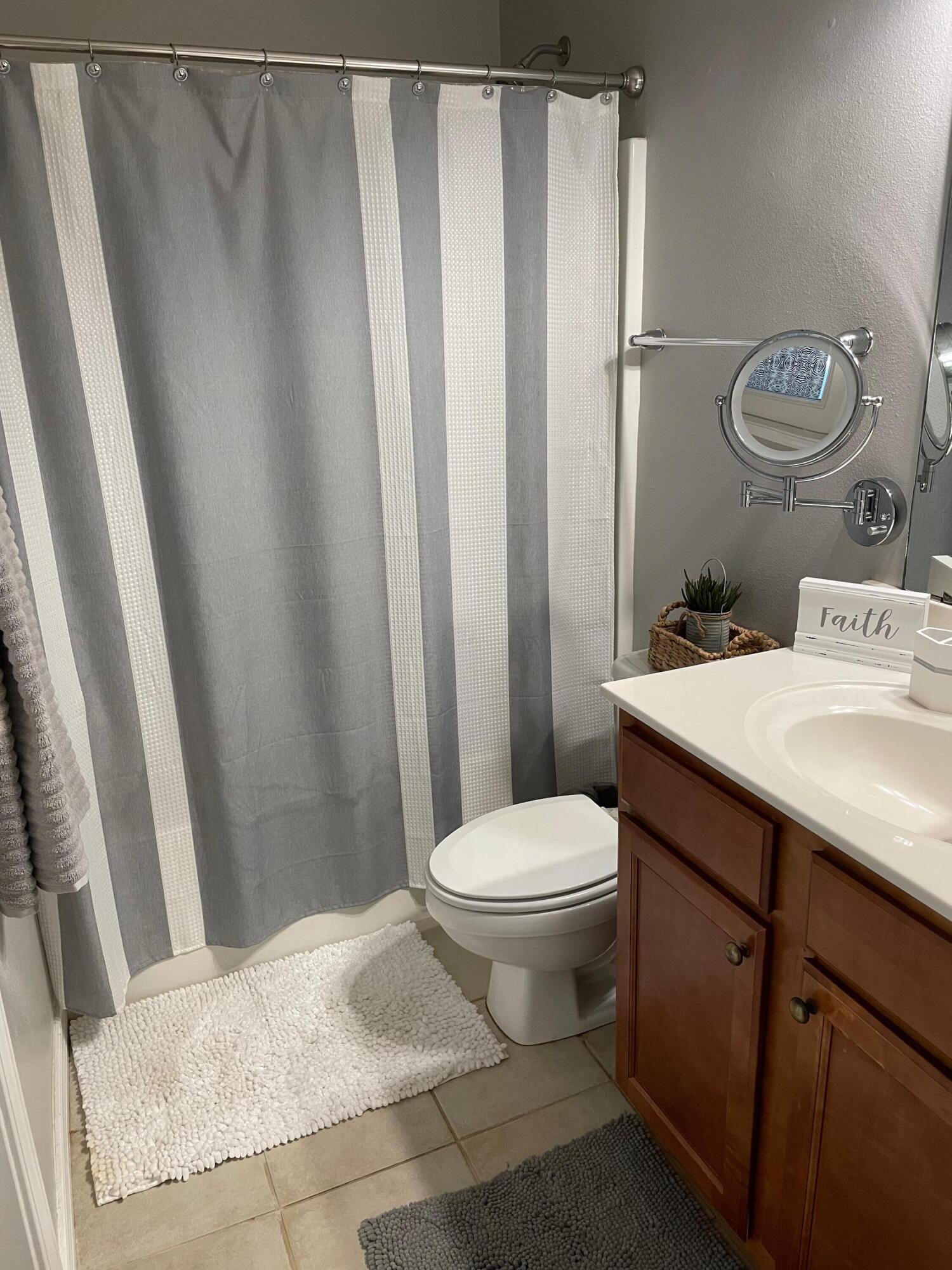 MAGNOLIA LAKE ESTATES PH 2 - Residential