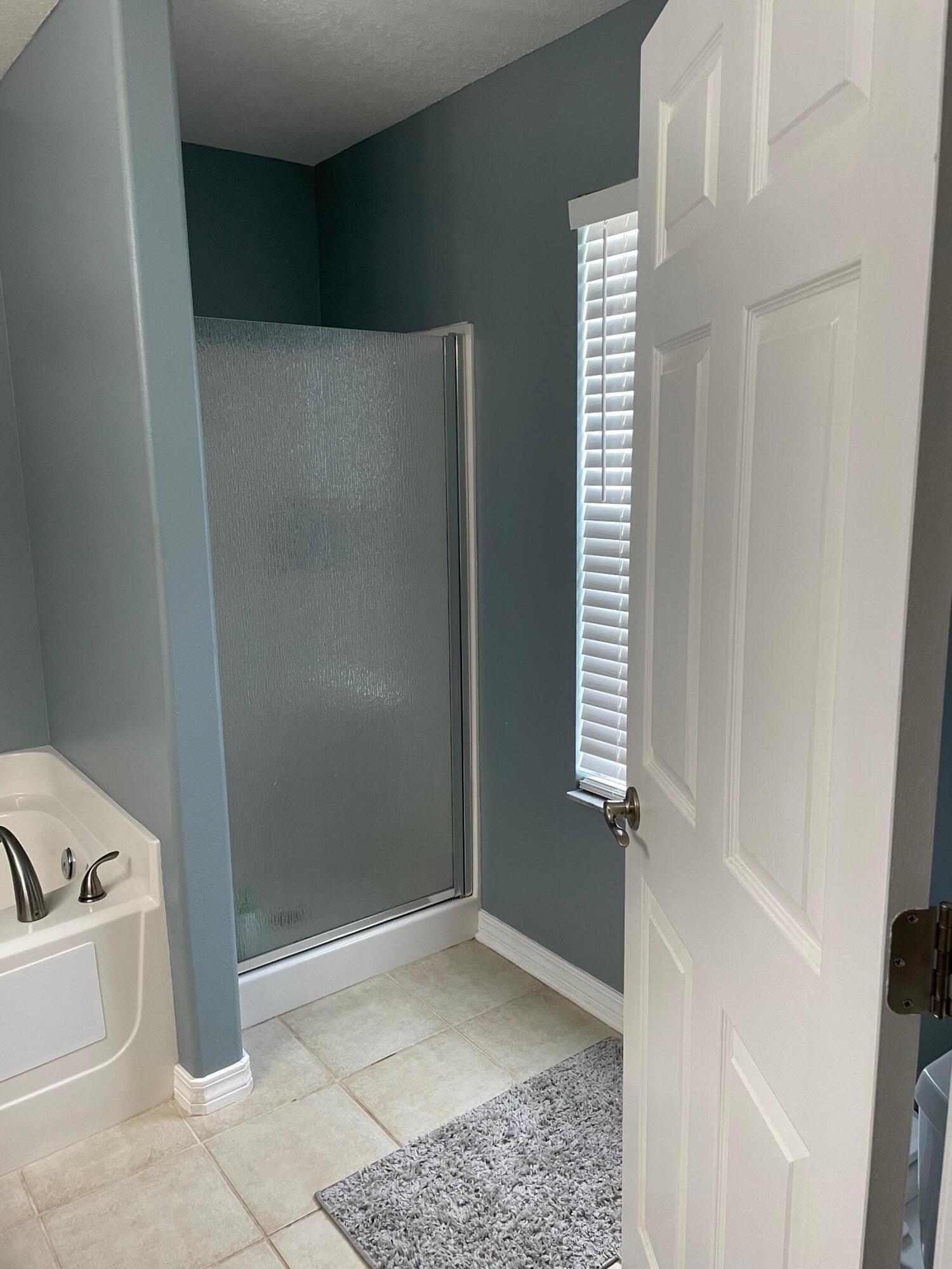 MAGNOLIA LAKE ESTATES PH 2 - Residential