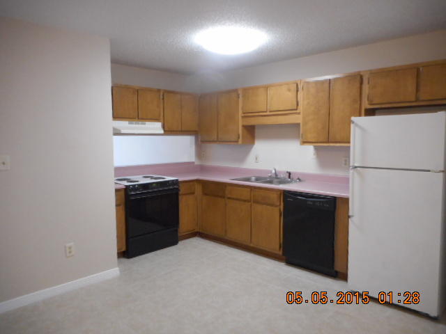 Newly painted townhome, centrally located in Fort Walton Beach. 2 bedrooms, large kitchen with eat in area. Inside laundry room. Small fenced back yard. Pet will be considered with owner approval and payment of a non-refundable pet fee. No smoking inside unit.