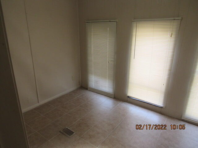 METES & BOUNDS - Residential Lease