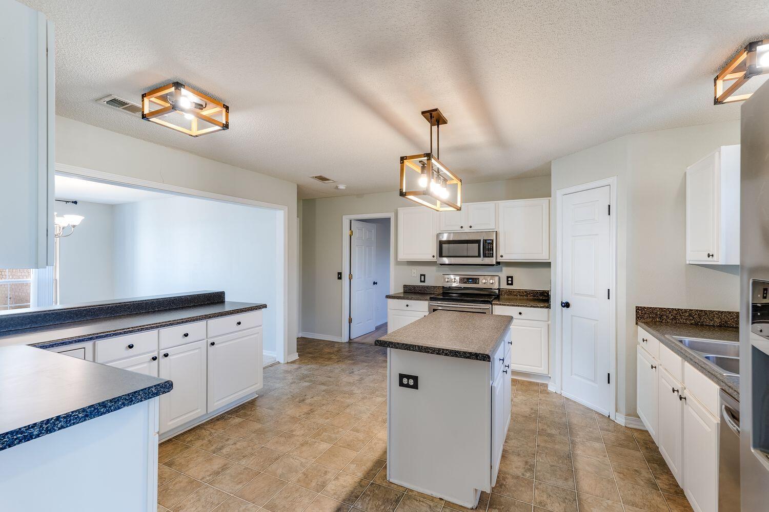 NORTHVIEW ESTATES 7TH ADDN - Residential