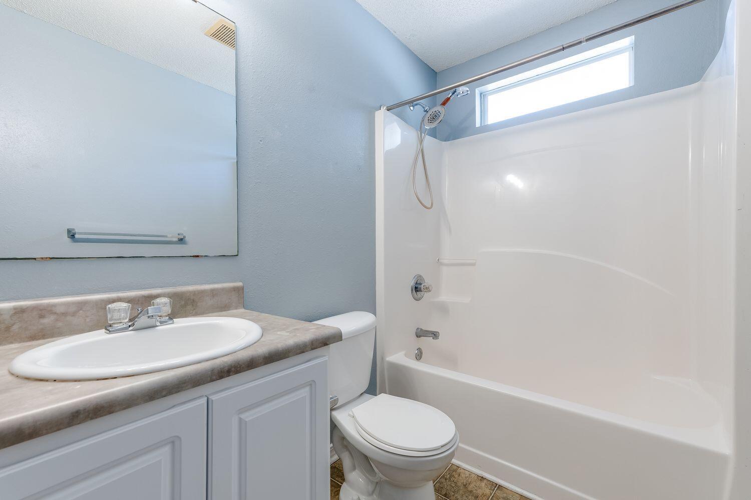 NORTHVIEW ESTATES 7TH ADDN - Residential