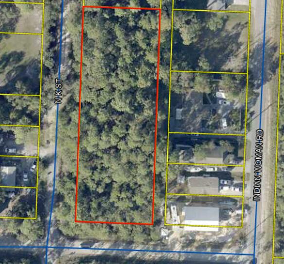 Beautiful Level Building Lot w/Public Utilities At K & L Streets In South Walton County. Located In The Popular North Santa Rosa Beach Area.  Lot Is Approx 50 x 120 With Additional Alley Access To The Rear.    Just Minutes Away From Cessna Landing And Marina As Well As The Hwy 331 Bridge.  Sugar White Sand Beaches Are A Short Drive Down Hwy 393 To The Beach And Entertainment Area Of Gulf Place.   Buyer To Verify Any And All Info. Buyer Must Perform Their  Own Survey.  Additional Lots For Sale As Well.