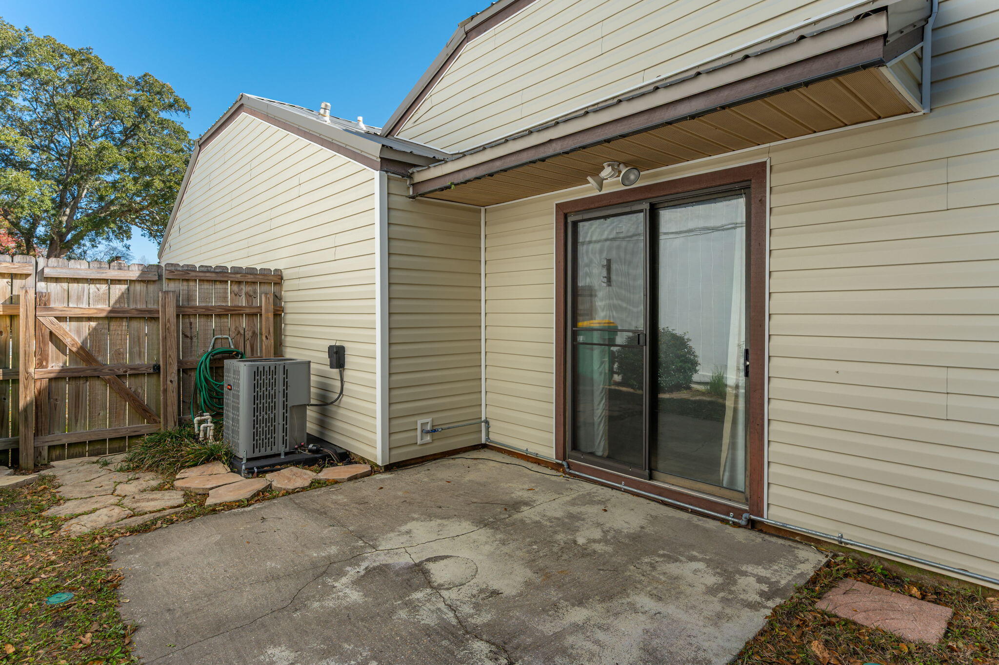 CEDAR RIDGE - Residential Lease