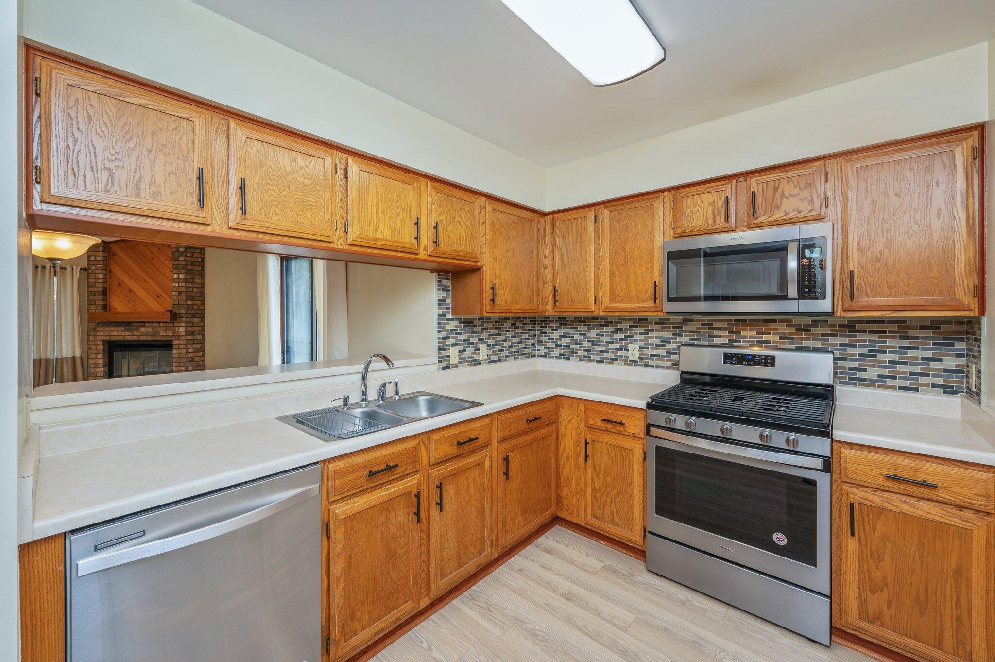 CEDAR RIDGE - Residential Lease