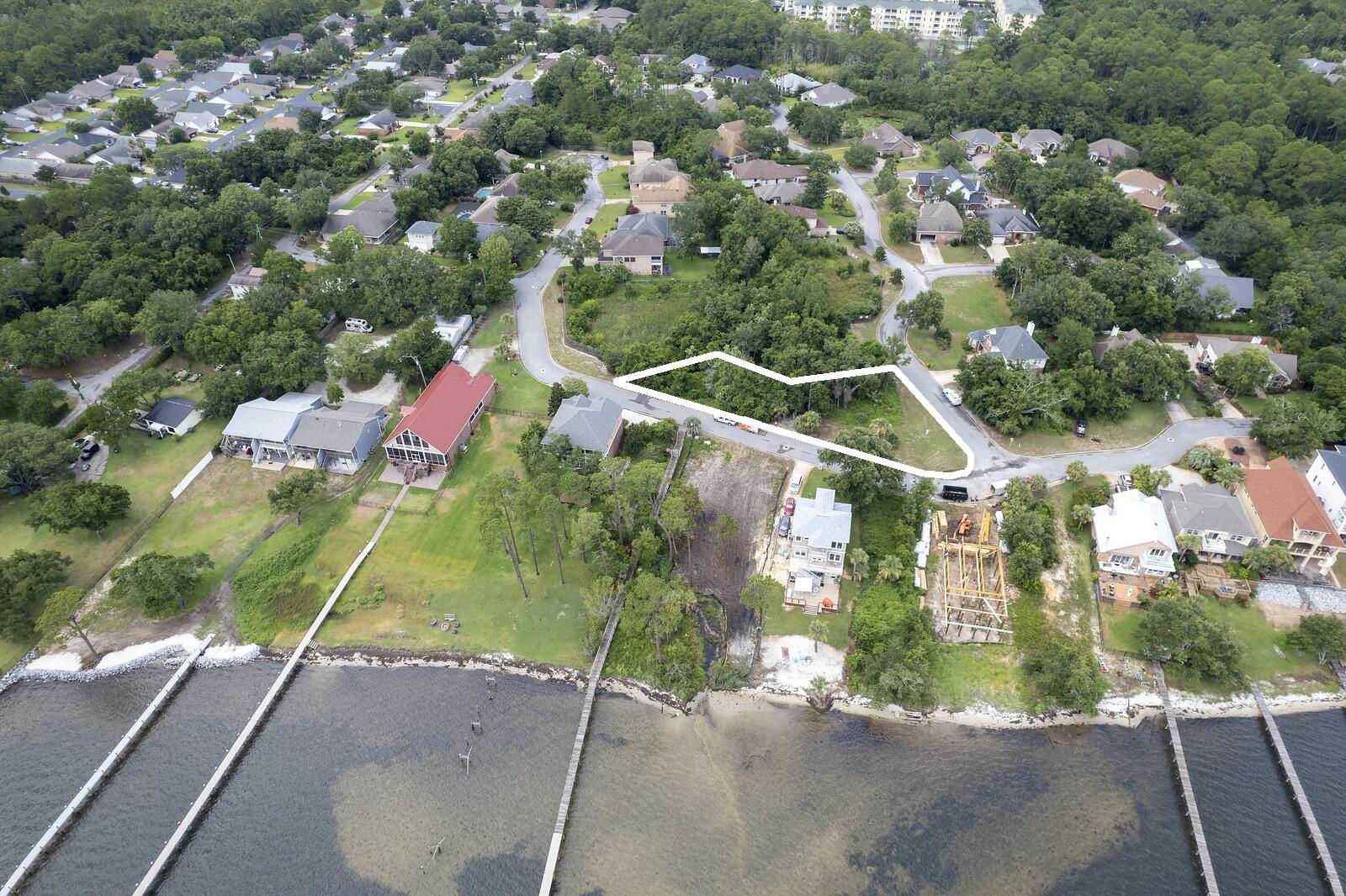 MAGNOLIA HARBOR - Land