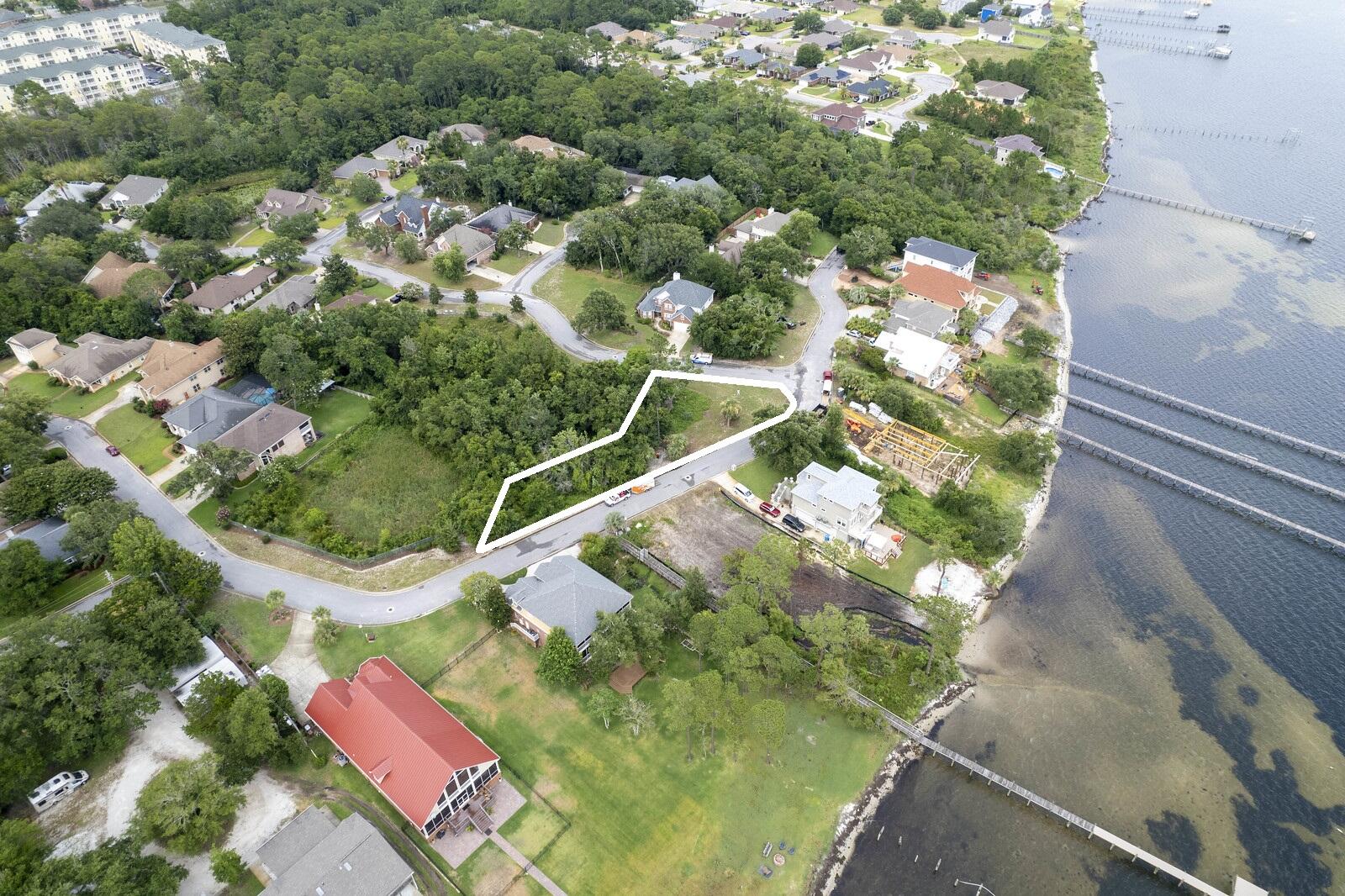 MAGNOLIA HARBOR - Land