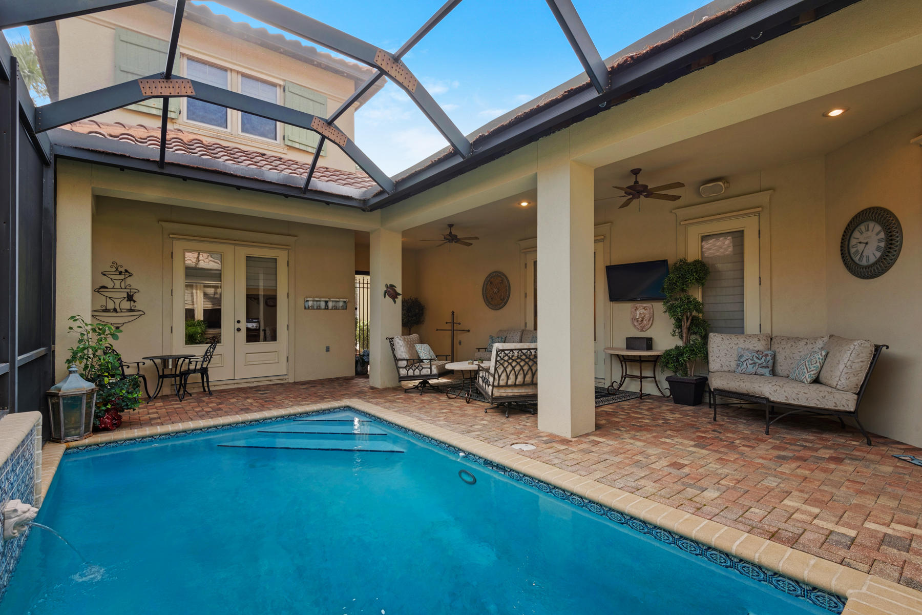 VINEYARD AT RAVEN OAKS - Residential