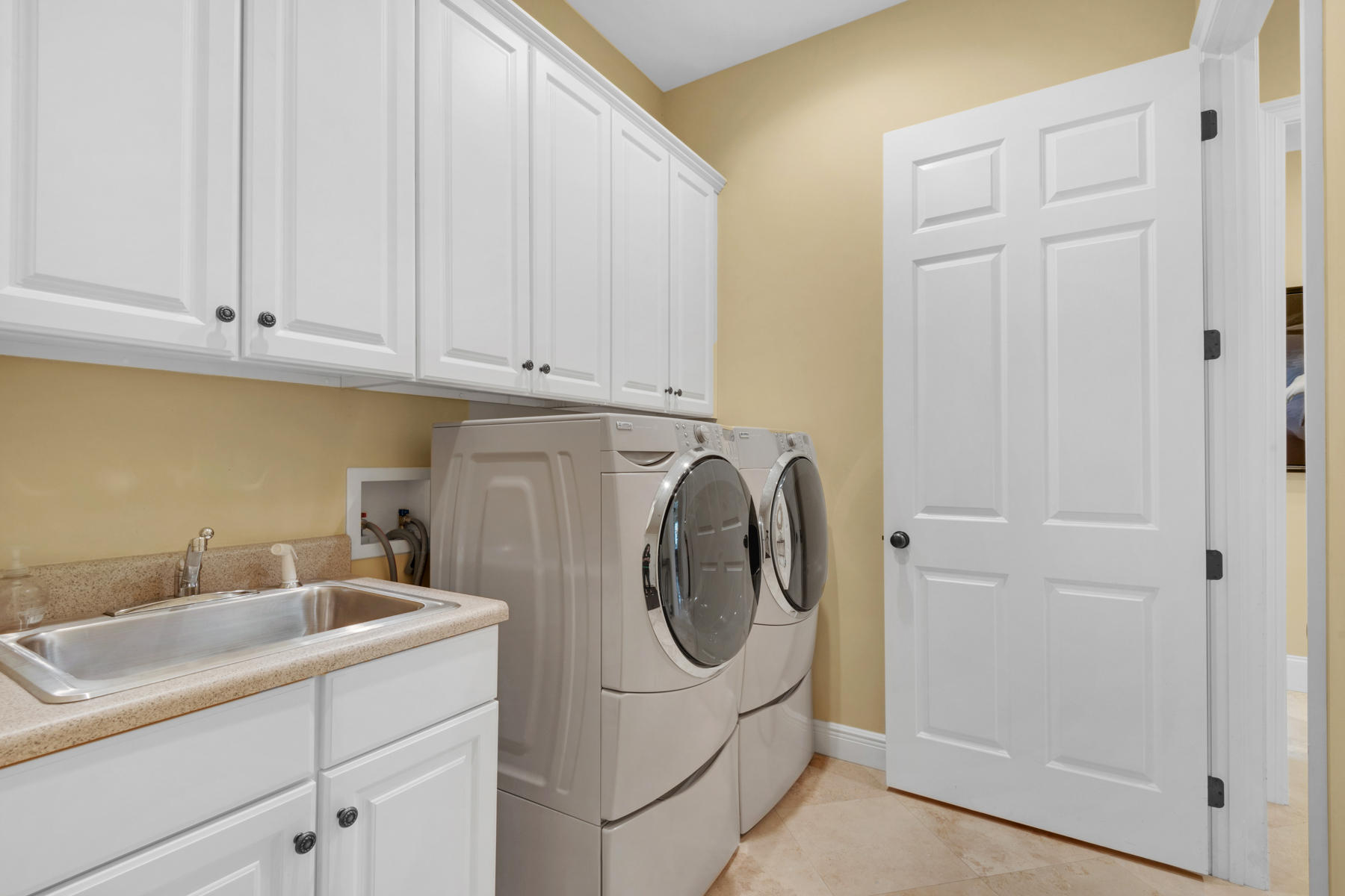 VINEYARD AT RAVEN OAKS - Residential