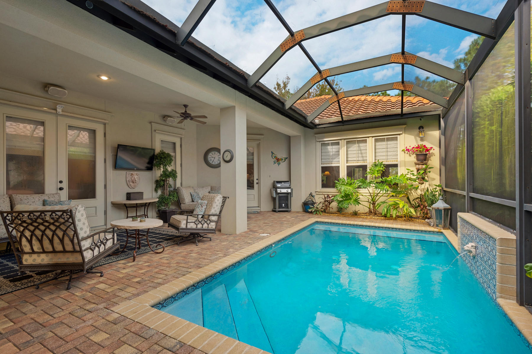 VINEYARD AT RAVEN OAKS - Residential