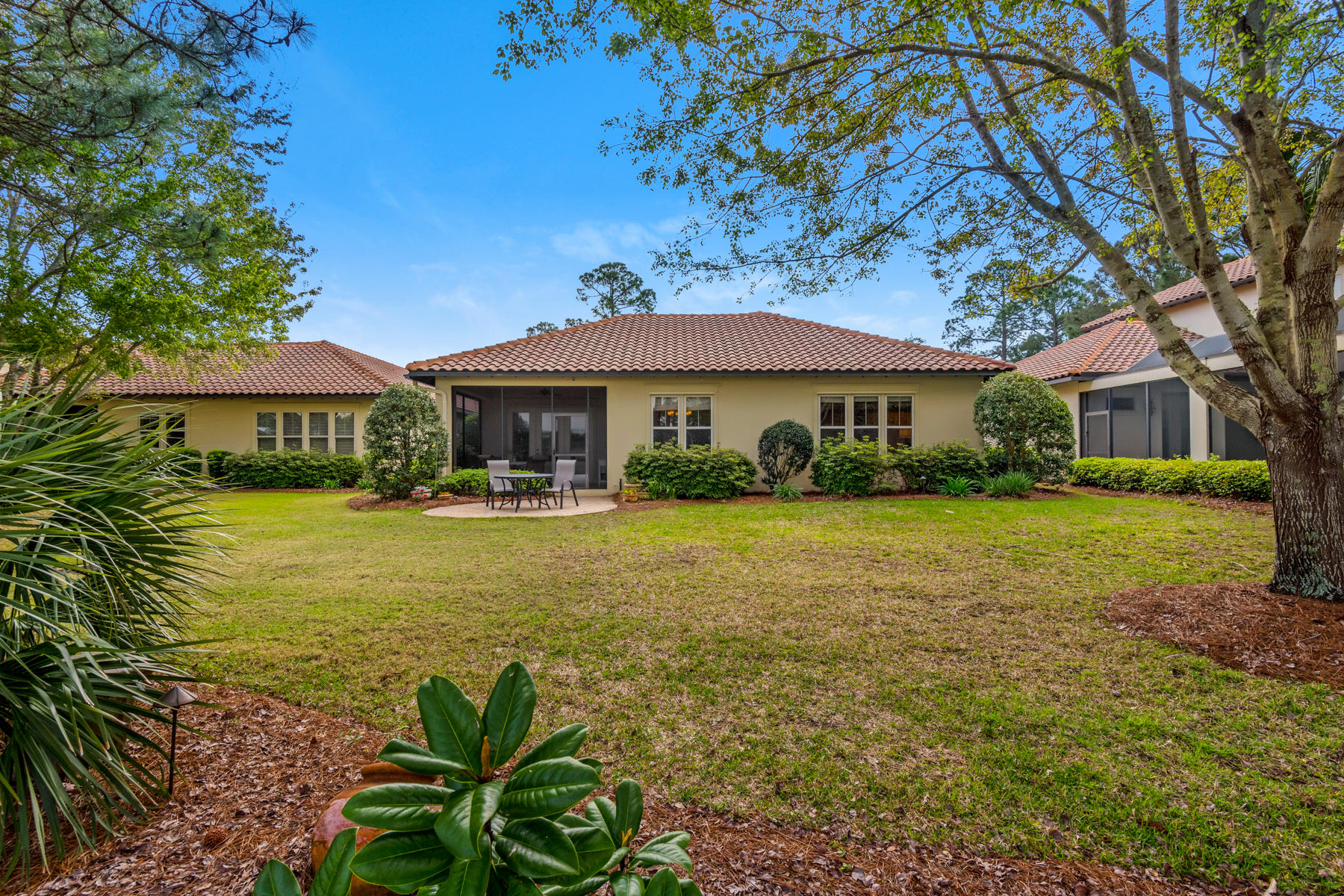 VINEYARD AT RAVEN OAKS - Residential