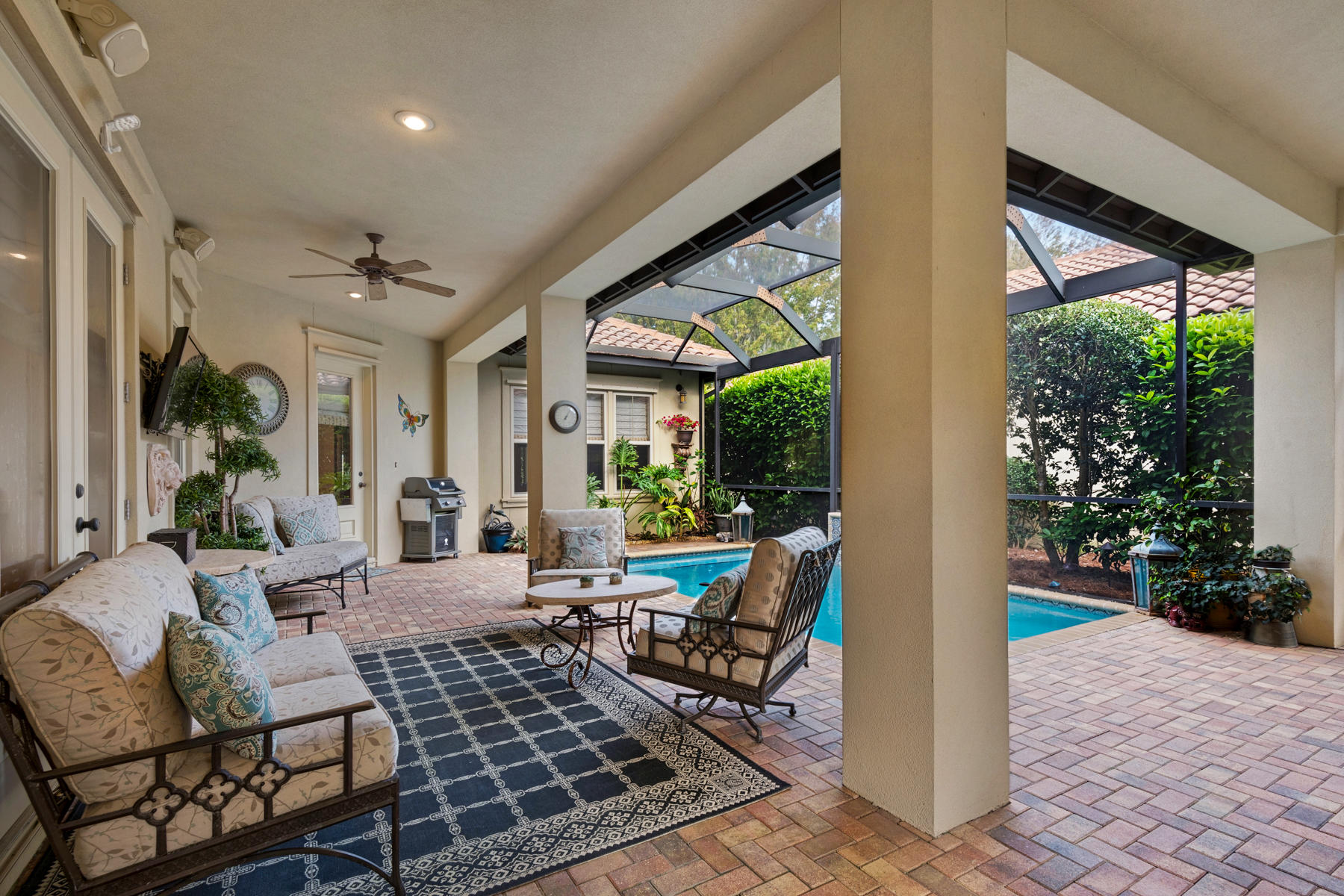 VINEYARD AT RAVEN OAKS - Residential