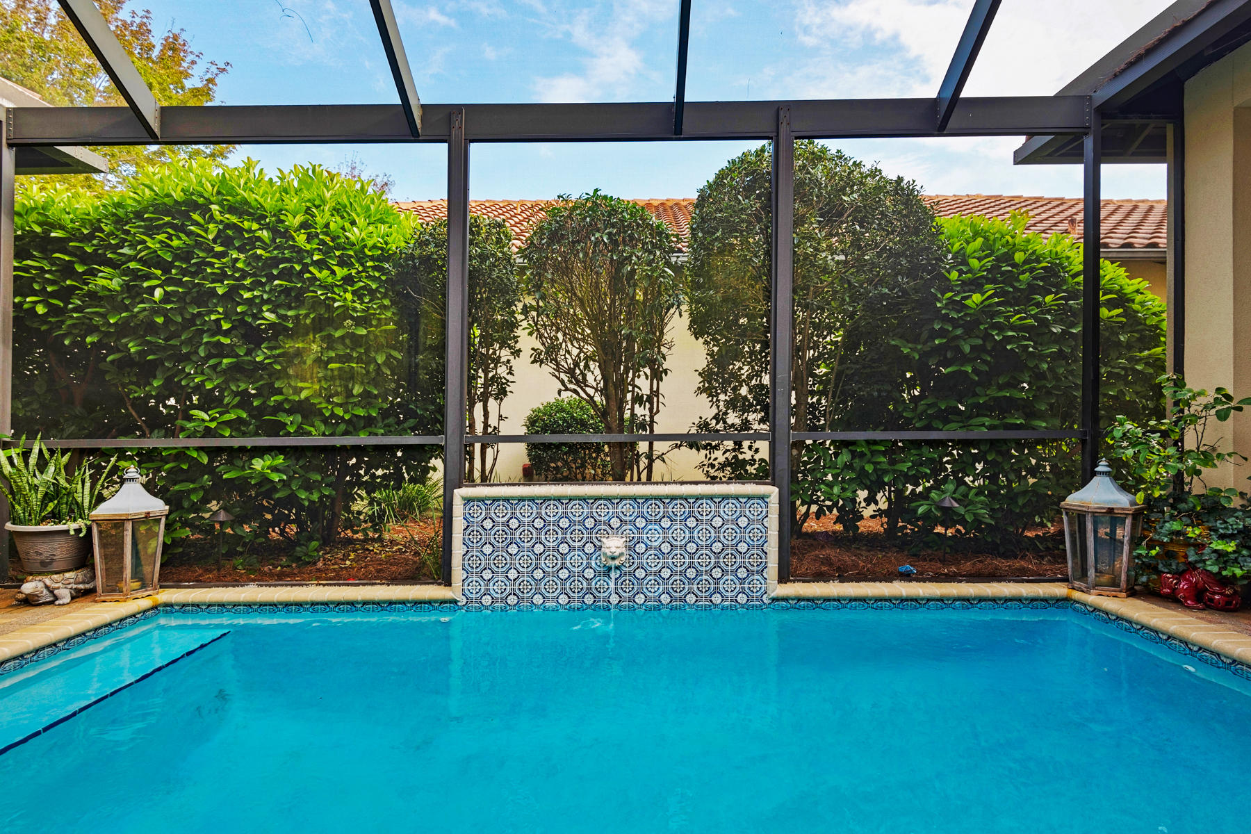 VINEYARD AT RAVEN OAKS - Residential