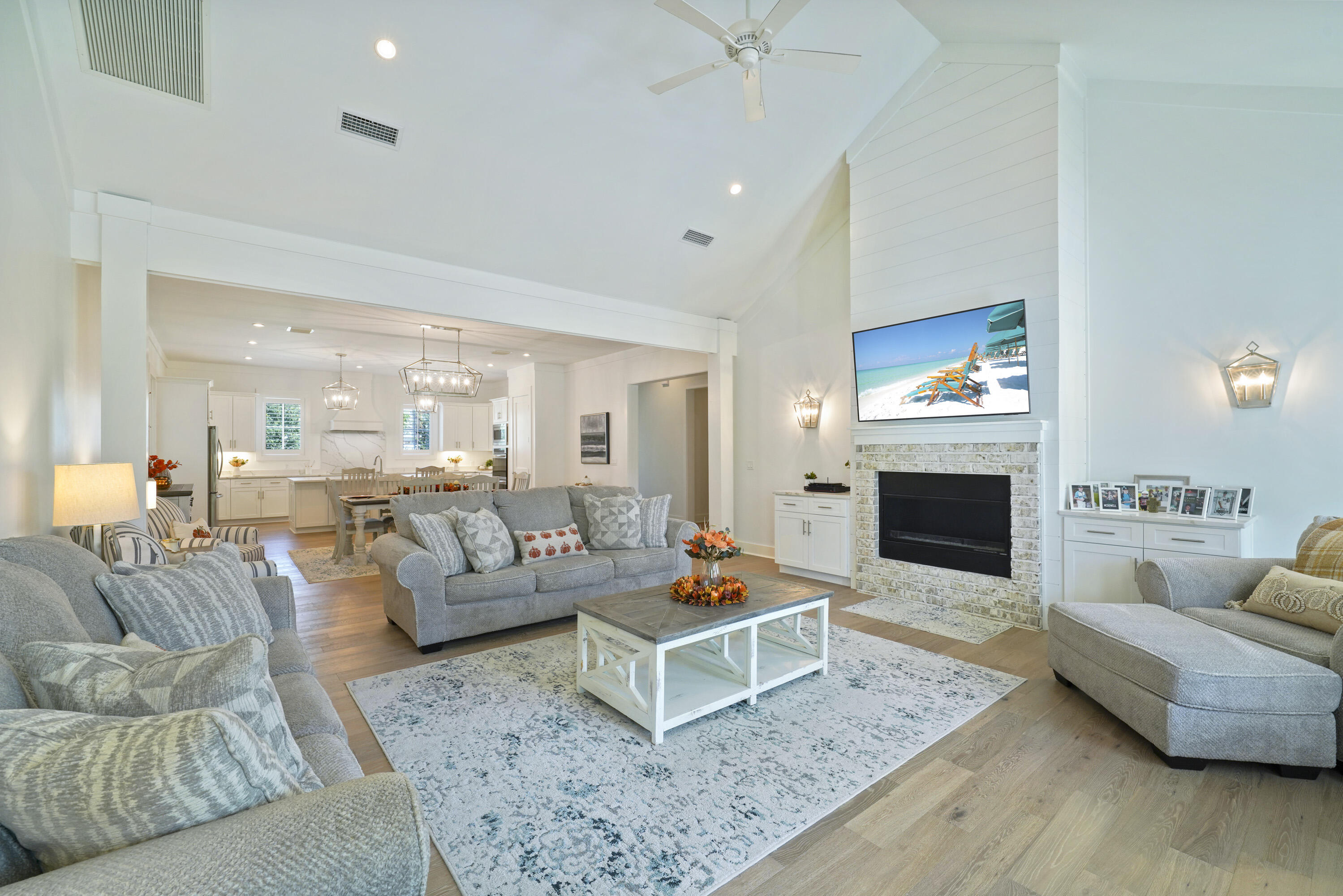 BEACH VIEW HEIGHTS UNREC - Residential