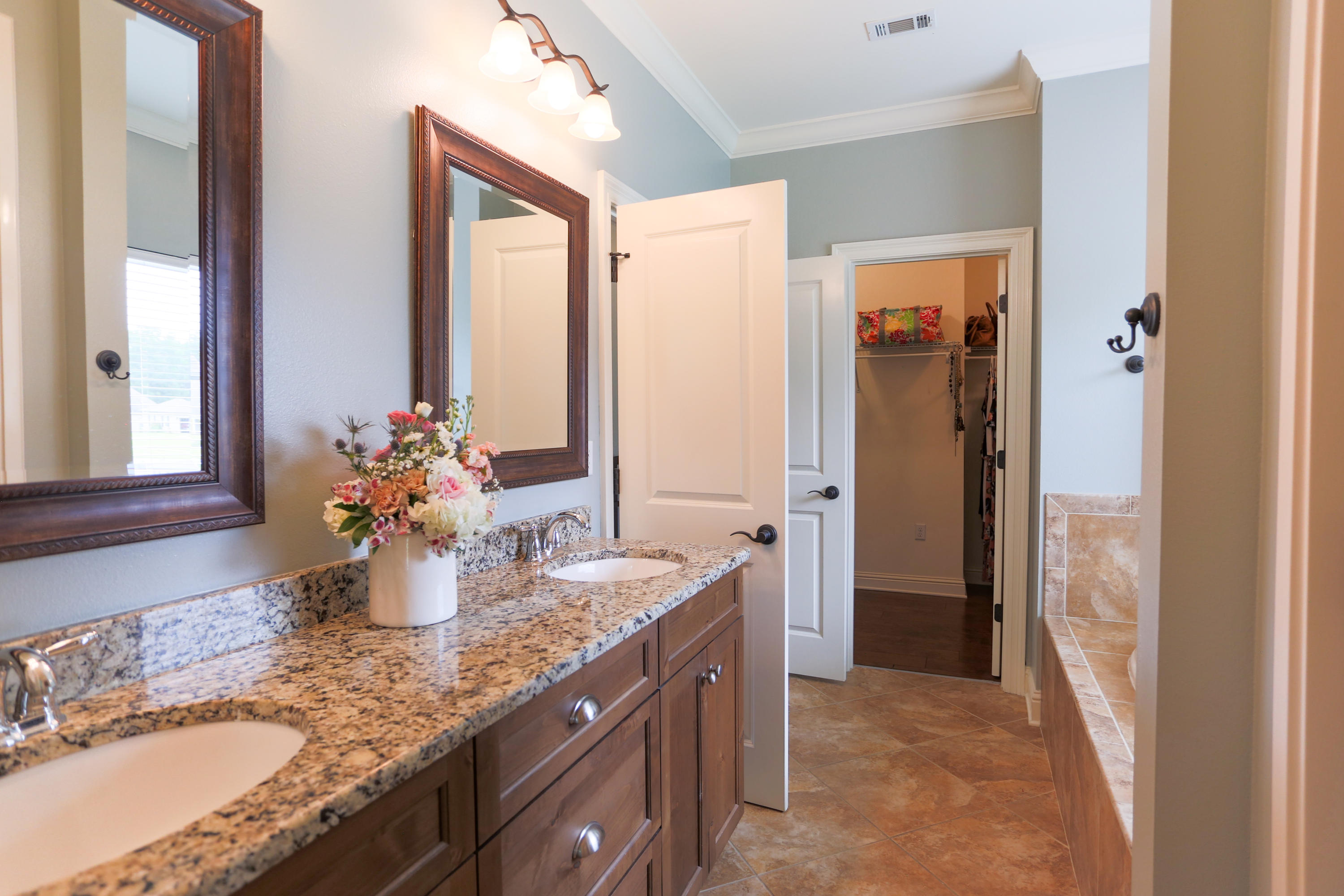 MILL CREEK ESTATES - Residential