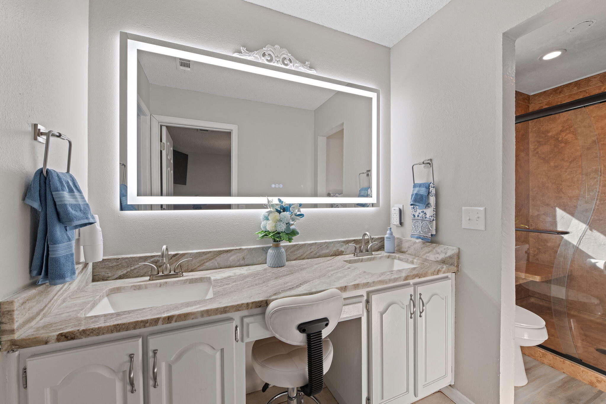 TOM KING ESTATES - Residential