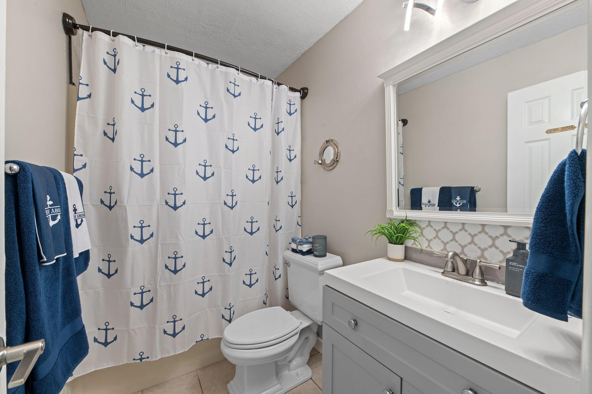 TOM KING ESTATES - Residential