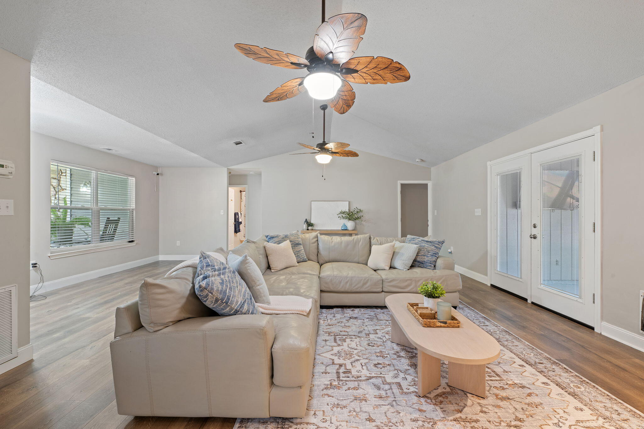 TOM KING ESTATES - Residential