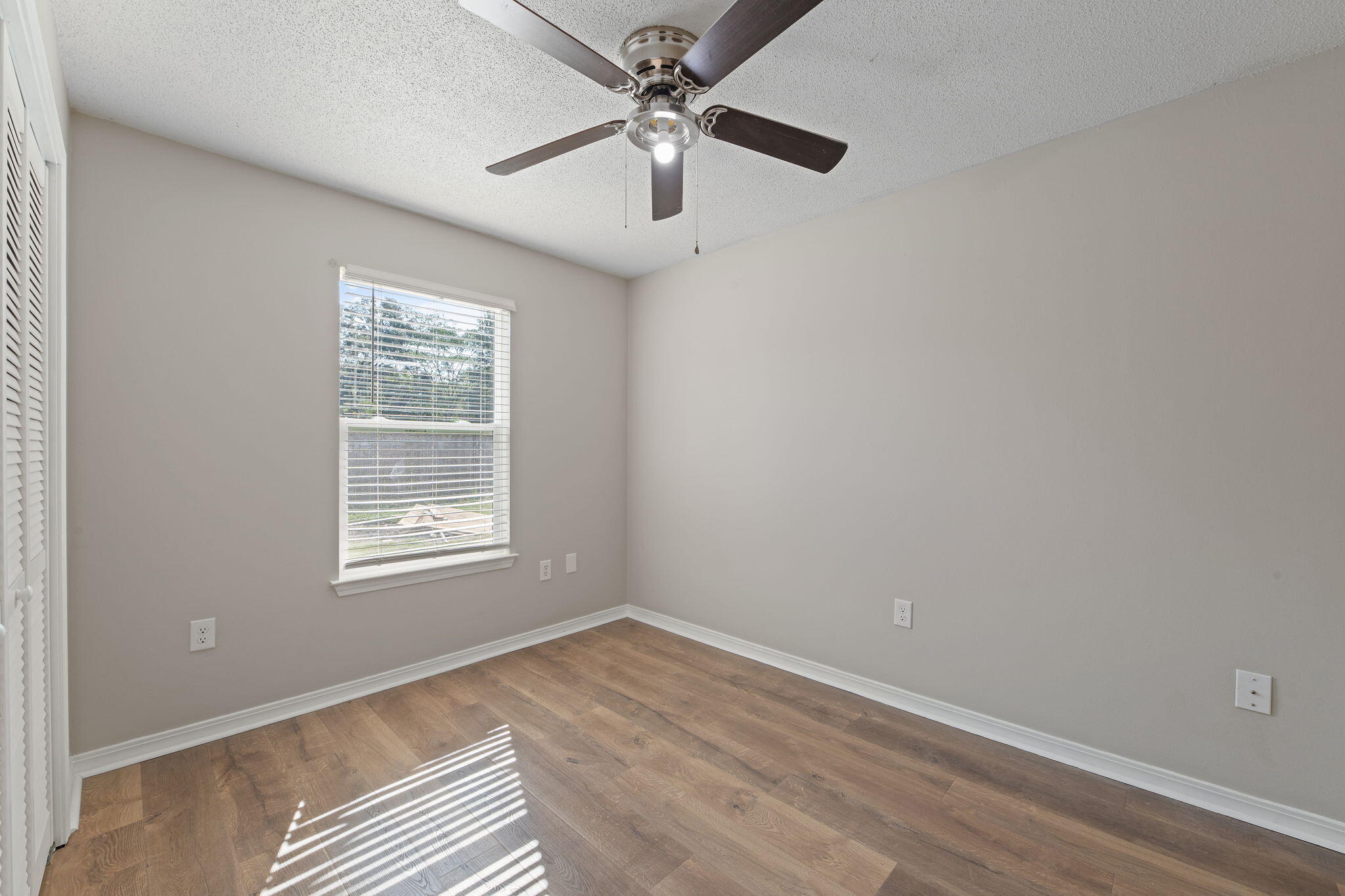 TOM KING ESTATES - Residential