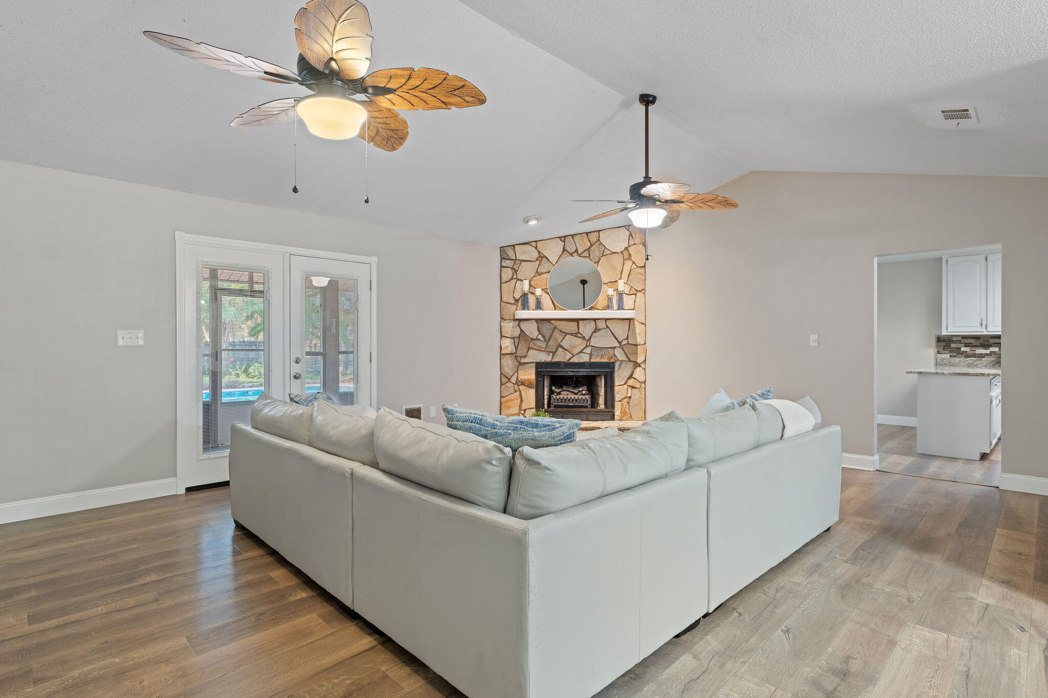 TOM KING ESTATES - Residential