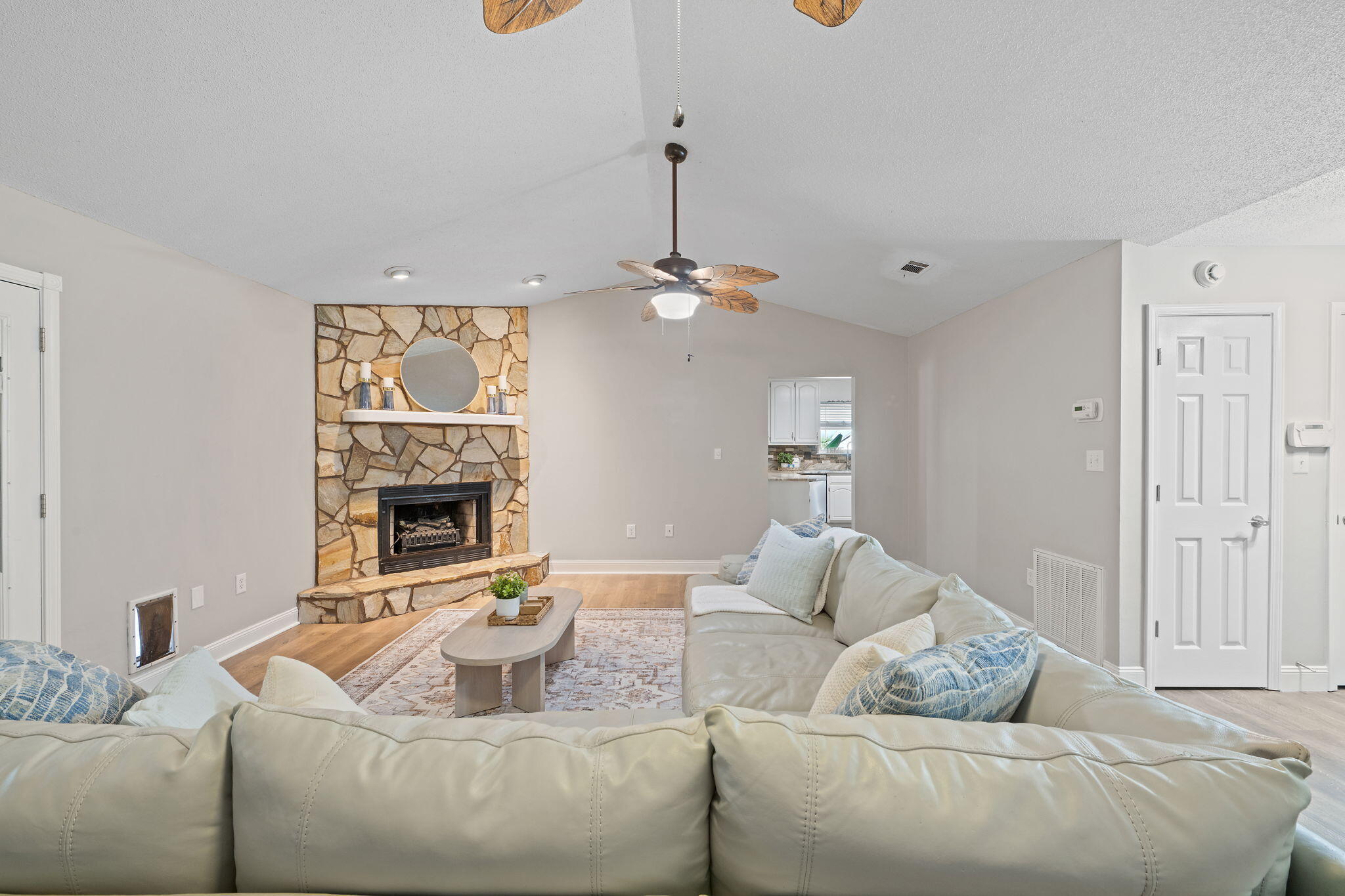 TOM KING ESTATES - Residential