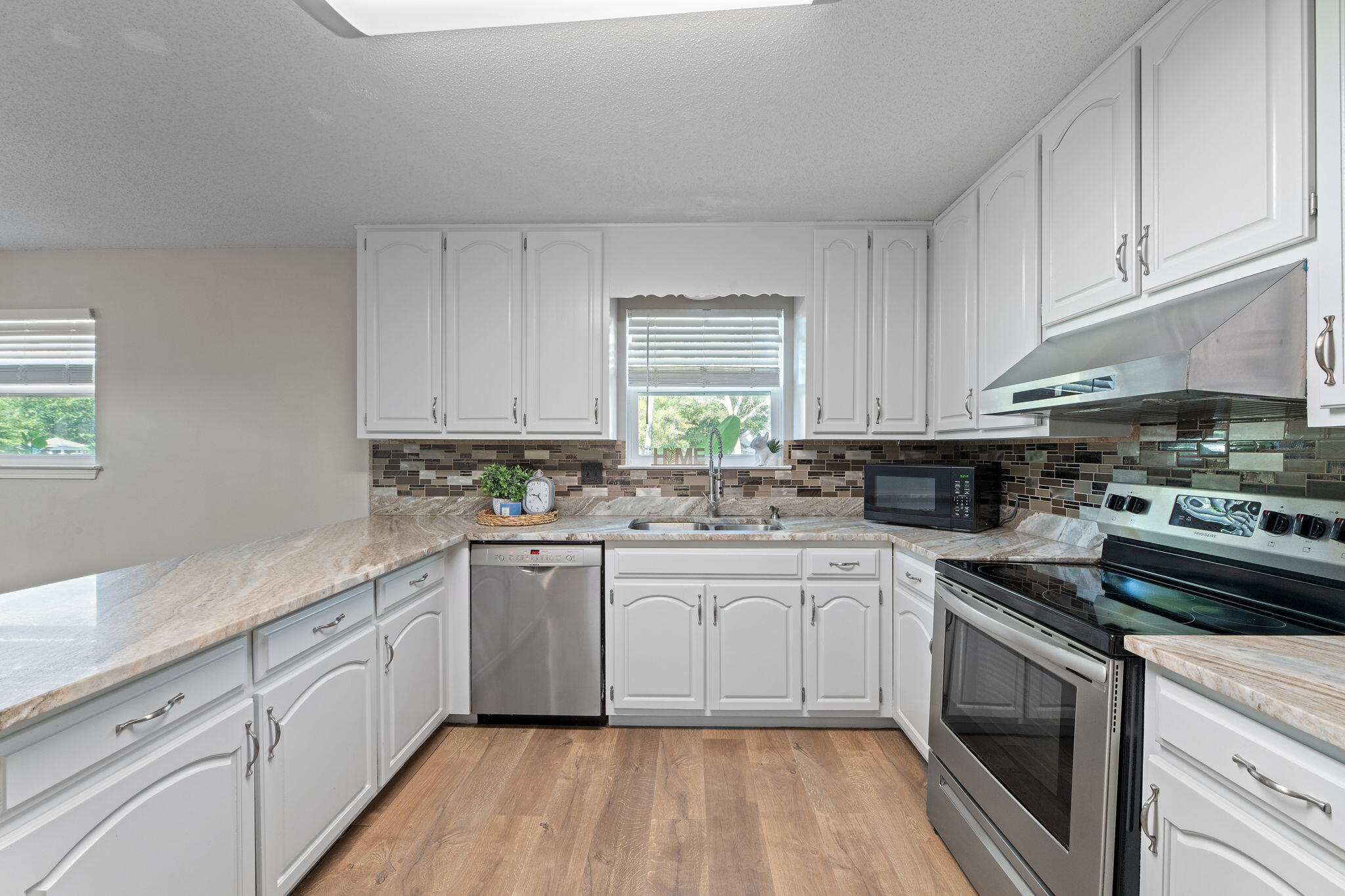 TOM KING ESTATES - Residential