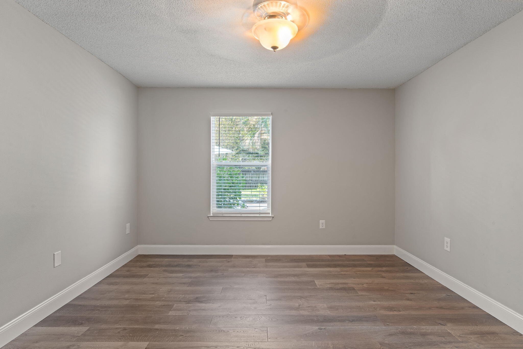 TOM KING ESTATES - Residential