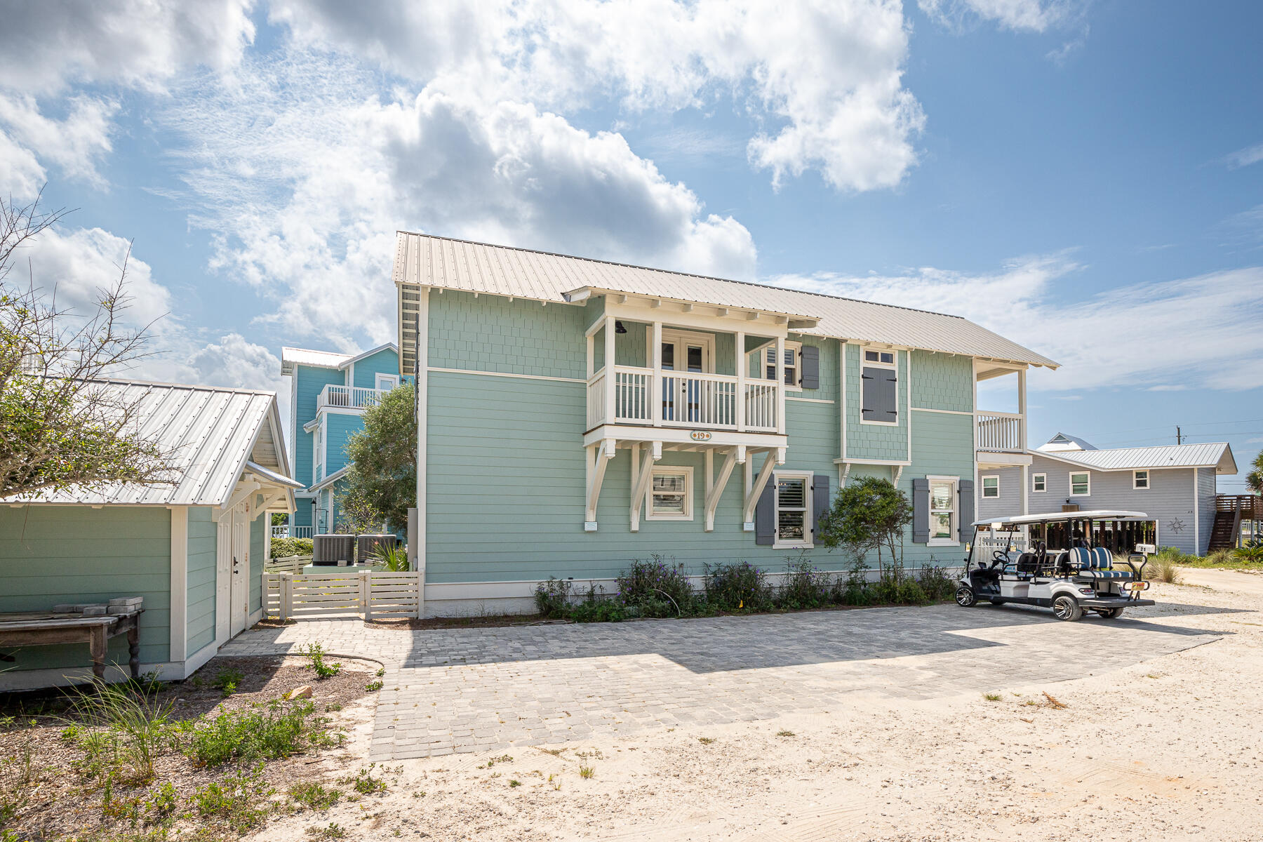 OYSTER LAKE - Residential