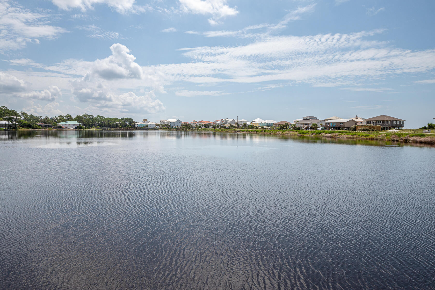 OYSTER LAKE - Residential