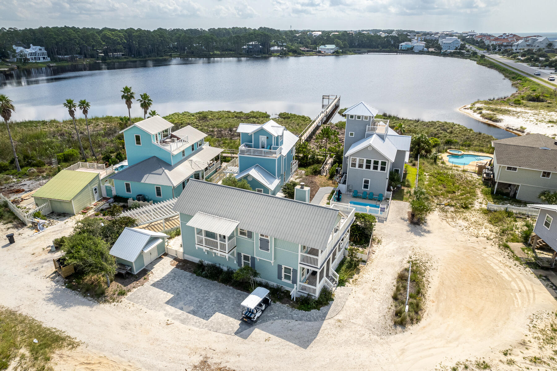 OYSTER LAKE - Residential