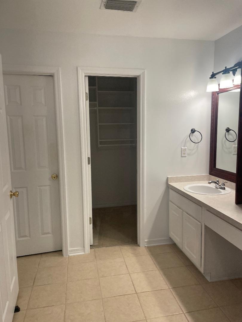 SUGAR CREEK S/D - Residential Lease