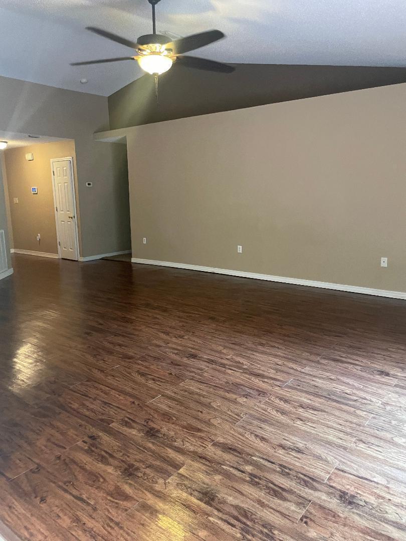 SUGAR CREEK S/D - Residential Lease