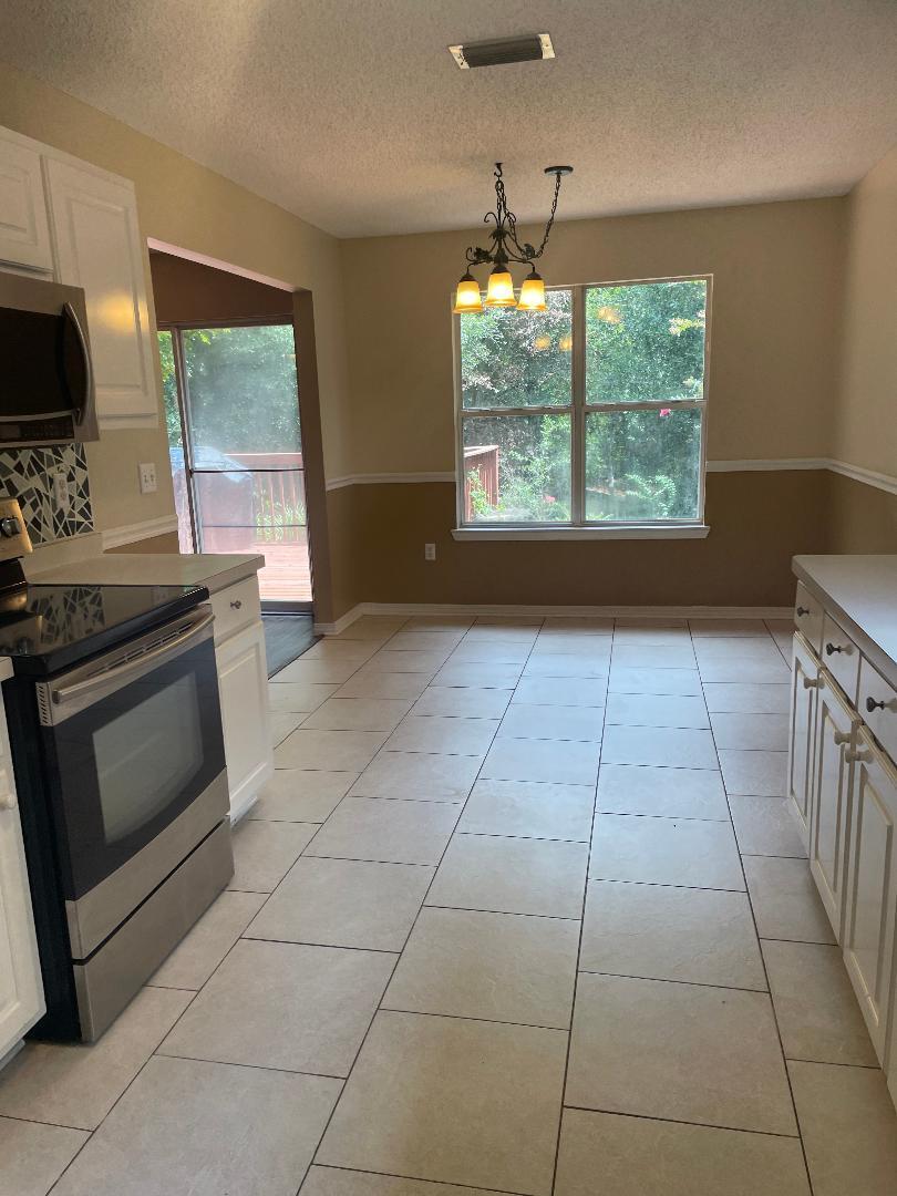 SUGAR CREEK S/D - Residential Lease