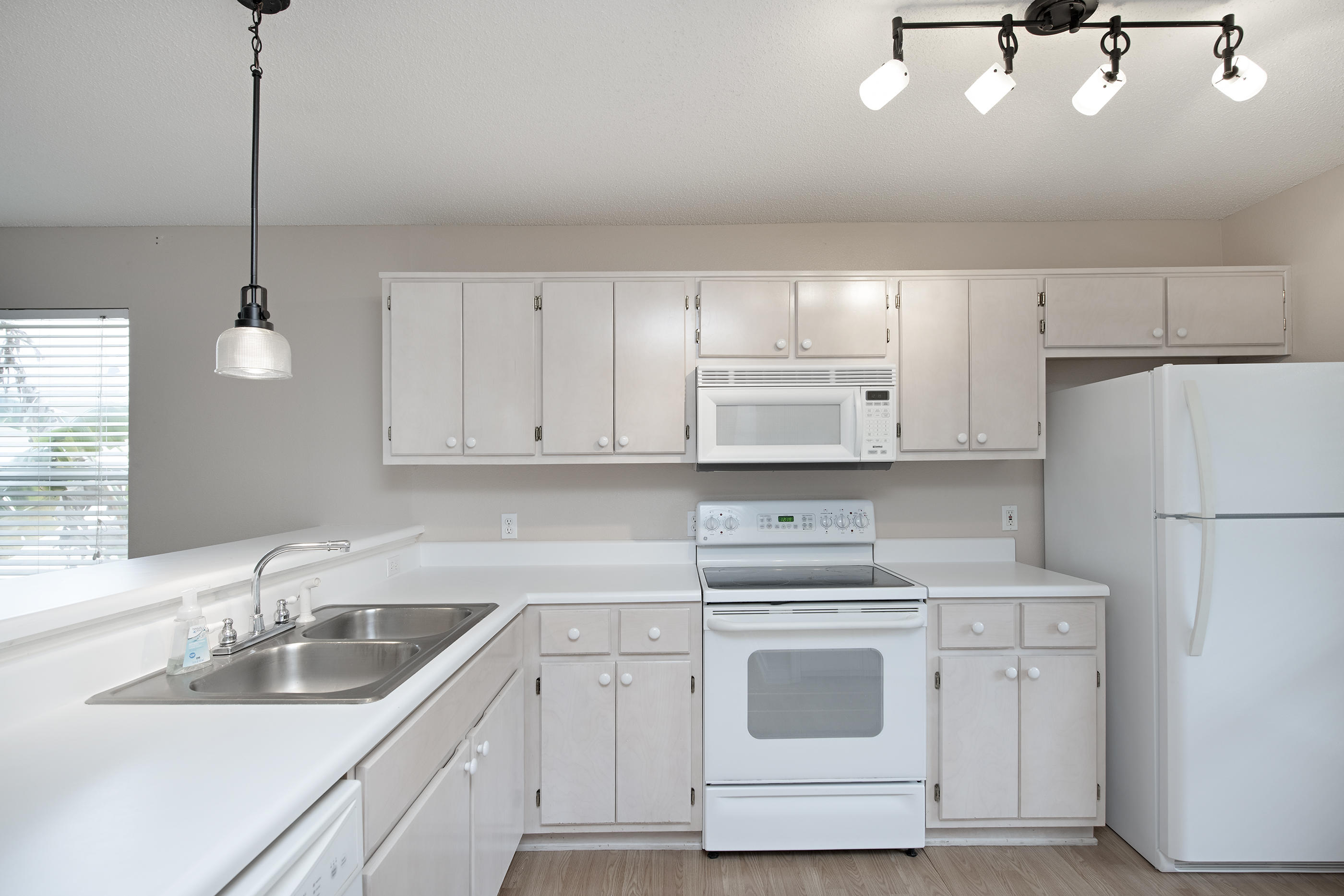 VILLA DANIELLE - Residential