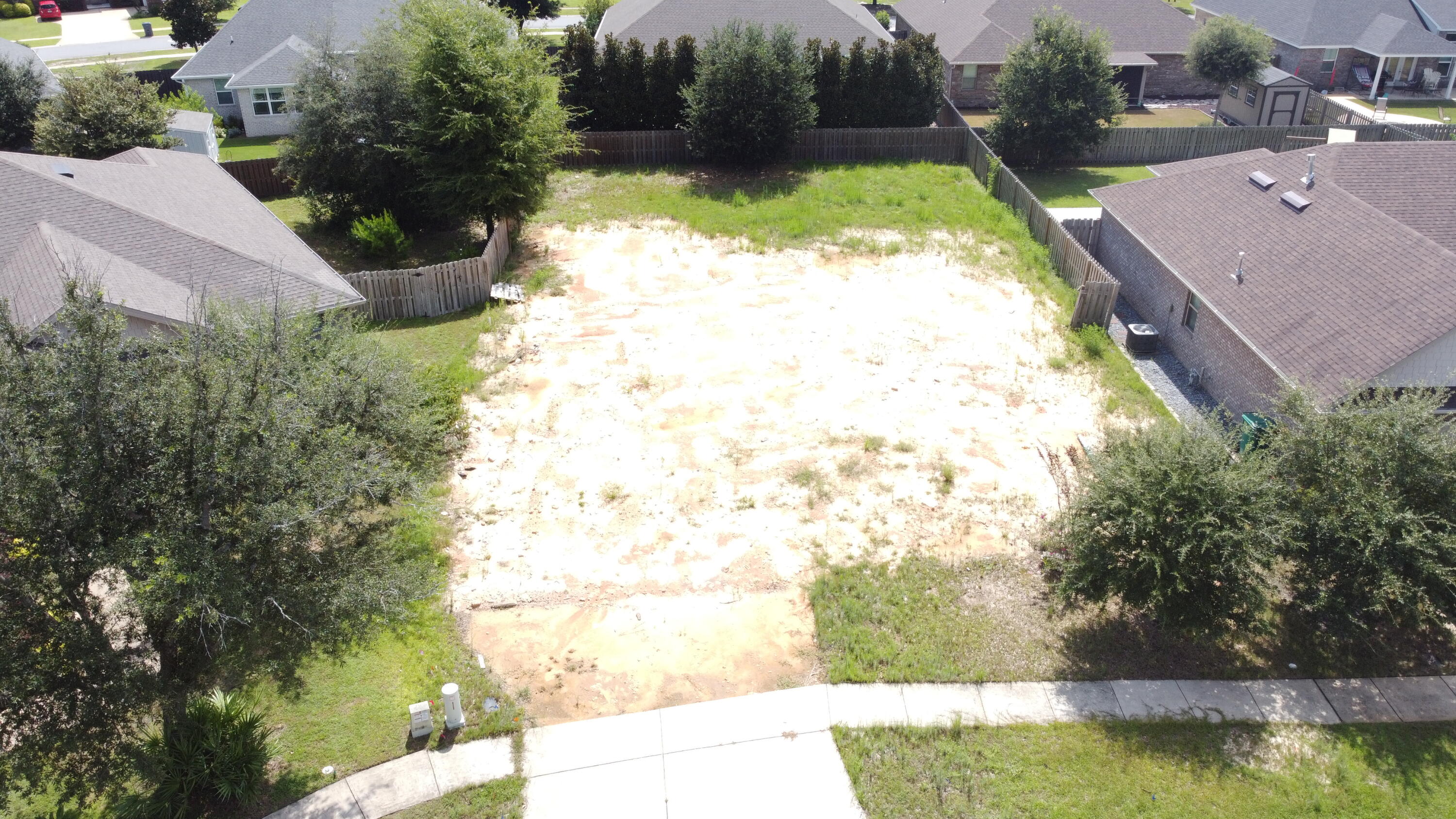 Beautiful homesite in the desirable Hammock Bay. Cleared and ready for your new build. On a cul-de-sac. Flood zone X. Hoa is 392.04 per quarter. Fantastic Amenities!