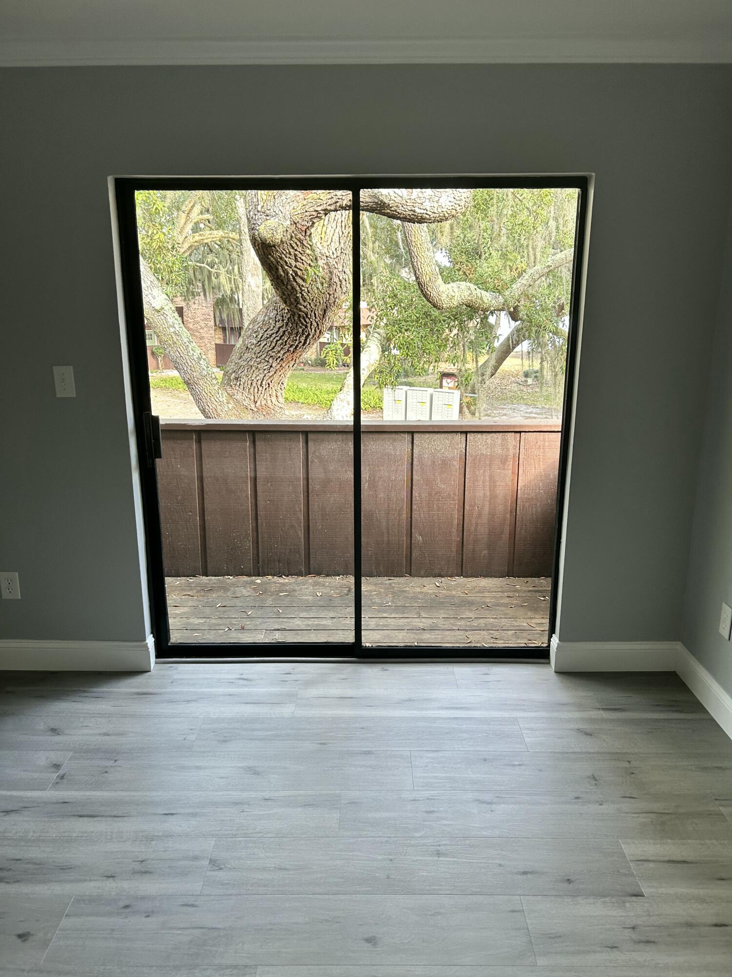 MOSSEY COVE T/H - Residential