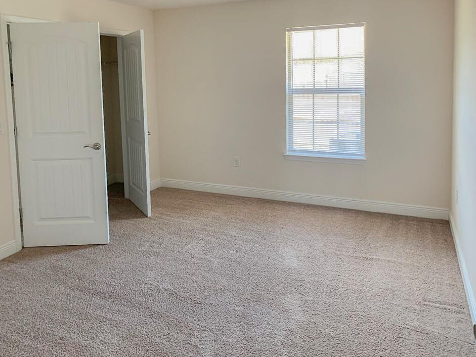 SILVER CREEK ESTATES - Residential