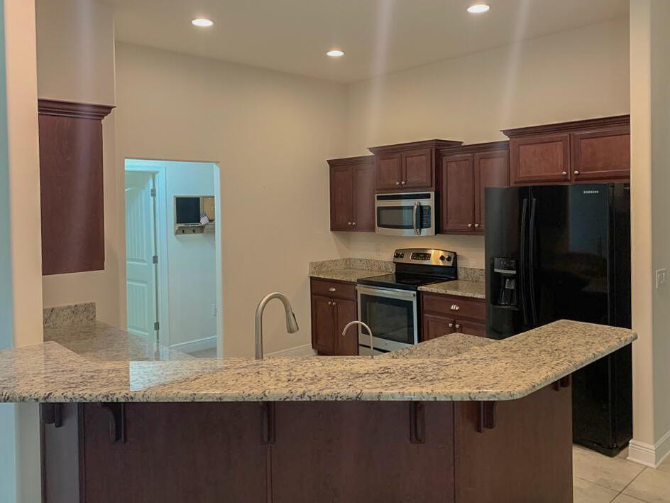 SILVER CREEK ESTATES - Residential