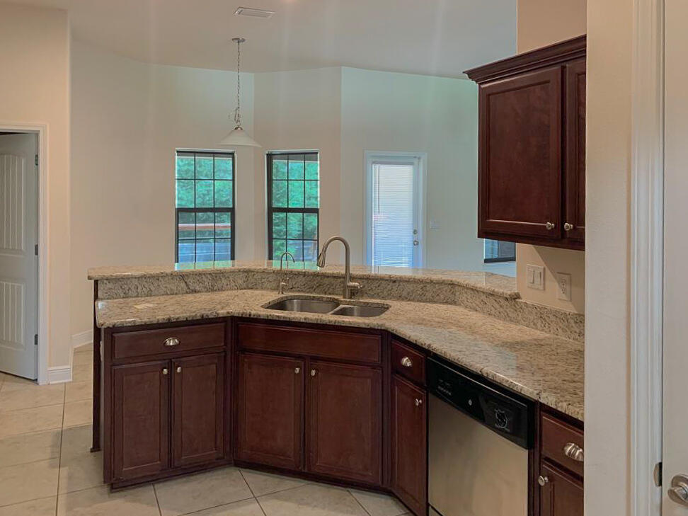 SILVER CREEK ESTATES - Residential