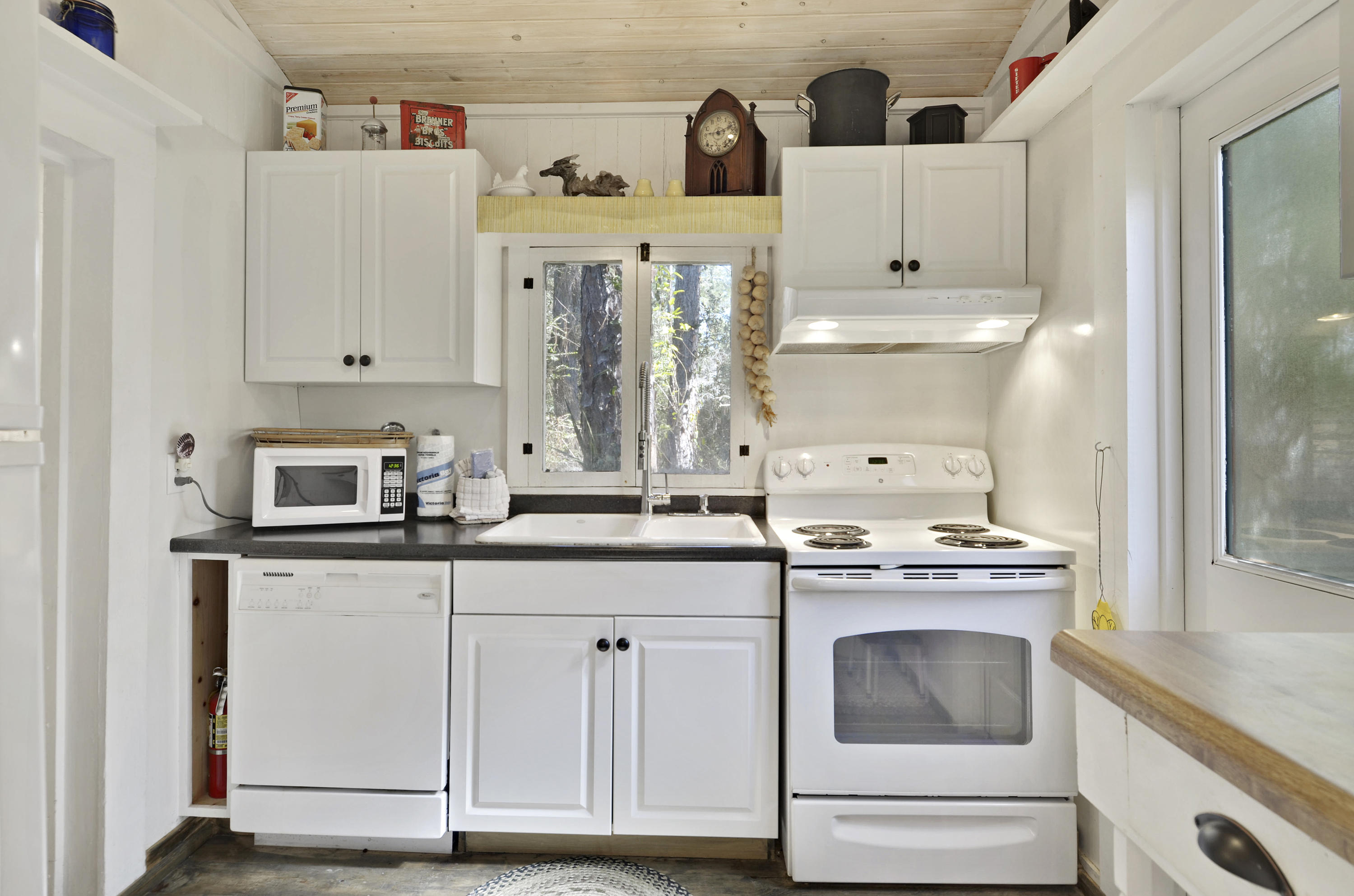 GRAYTON BEACH - Residential