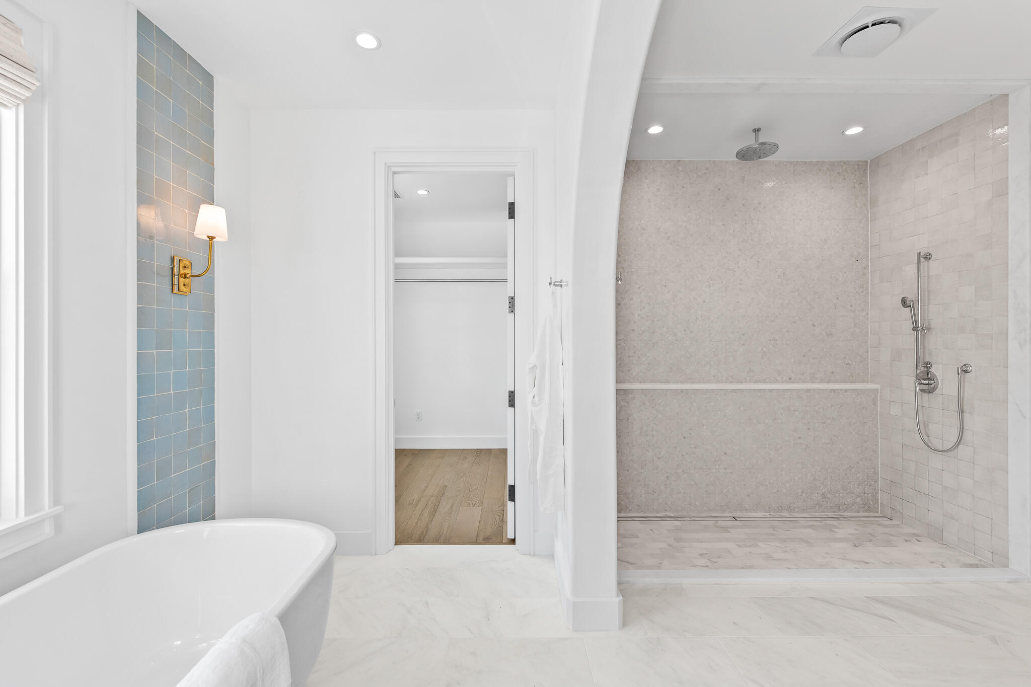 ALYS BEACH - Residential