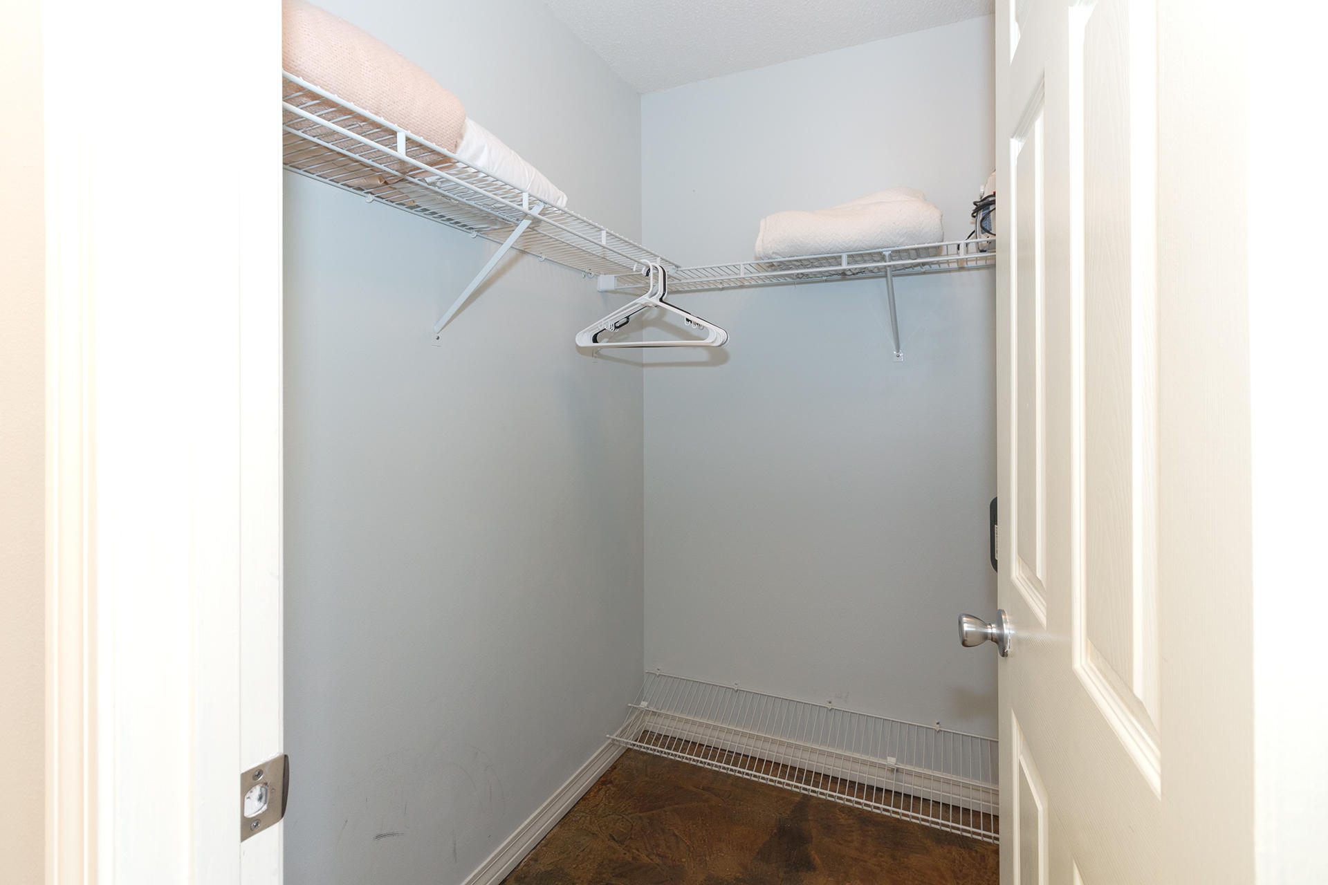 MAINSAIL THE COTTAGES AT - Residential